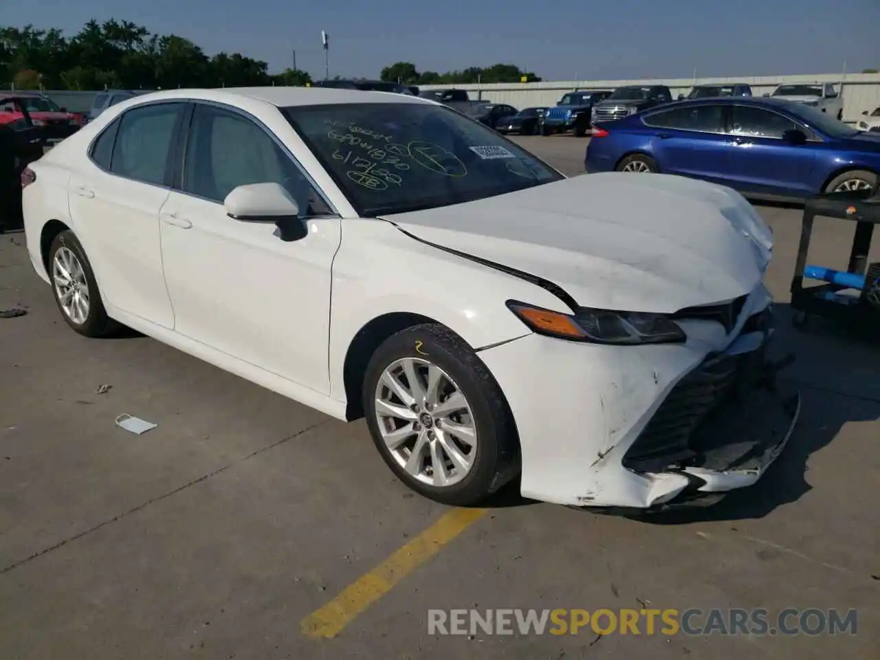 1 Photograph of a damaged car 4T1B11HK2KU200418 TOYOTA CAMRY 2019