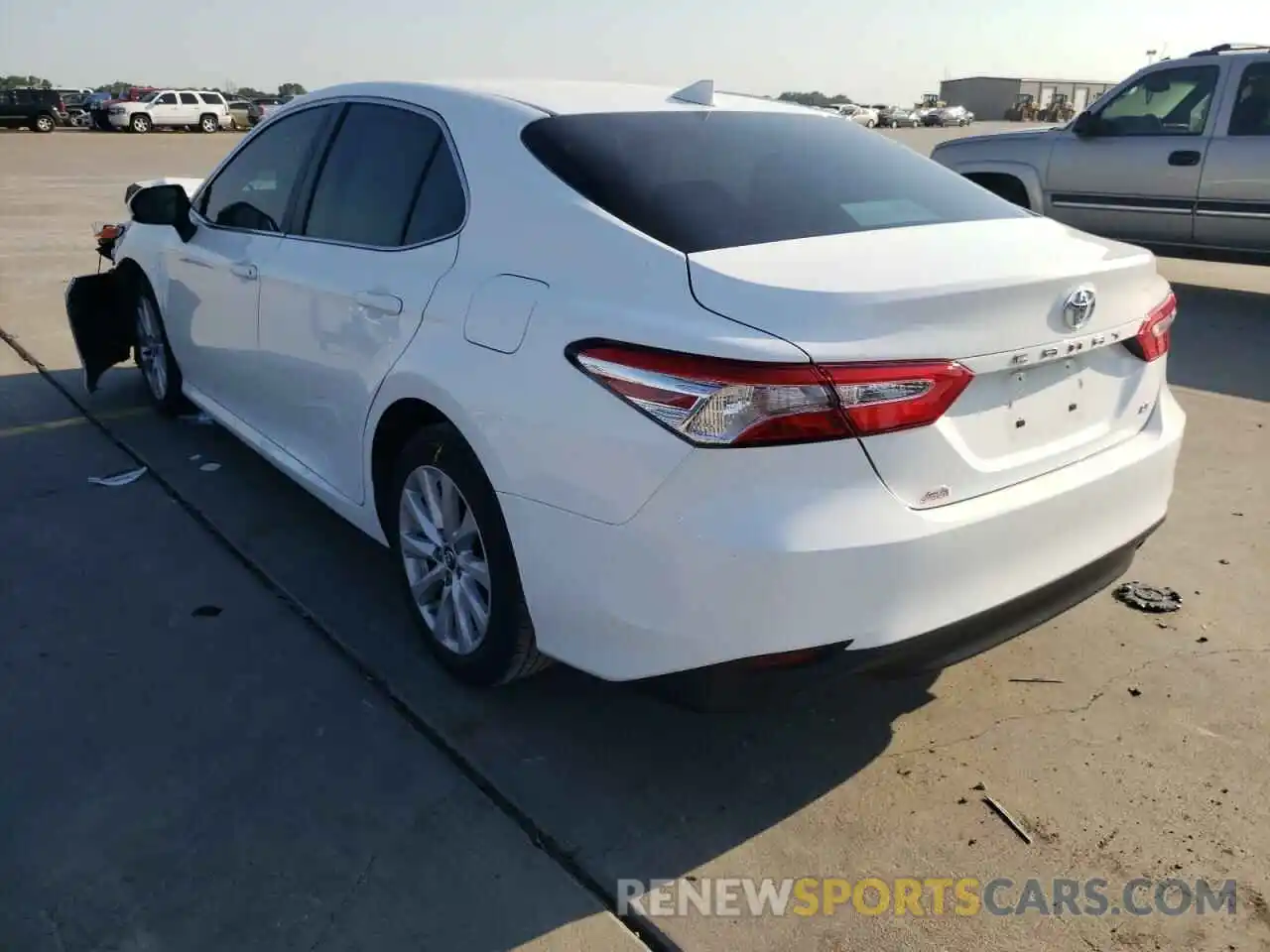 3 Photograph of a damaged car 4T1B11HK2KU200418 TOYOTA CAMRY 2019