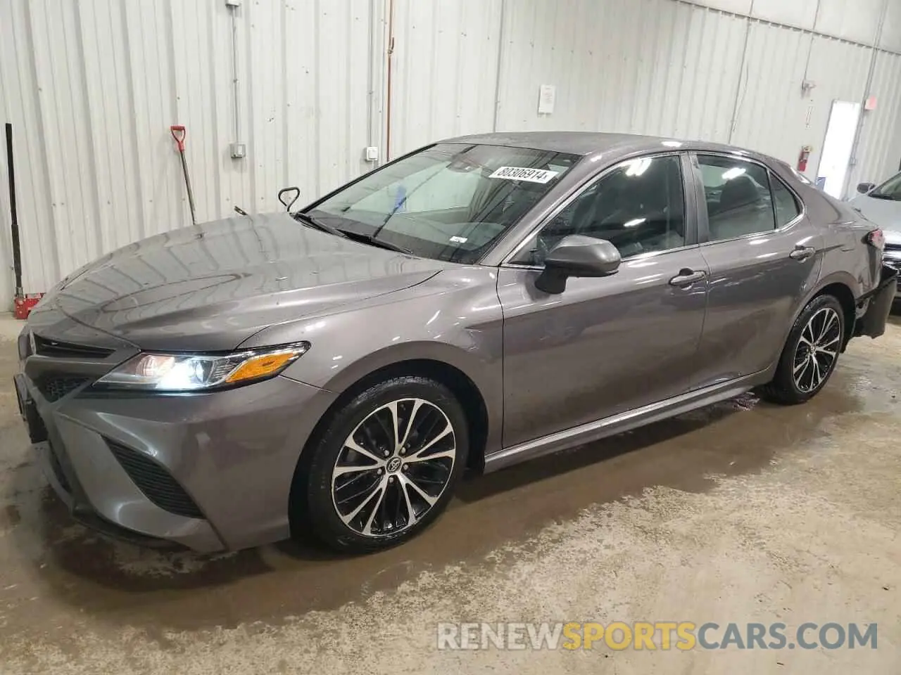 1 Photograph of a damaged car 4T1B11HK2KU201021 TOYOTA CAMRY 2019