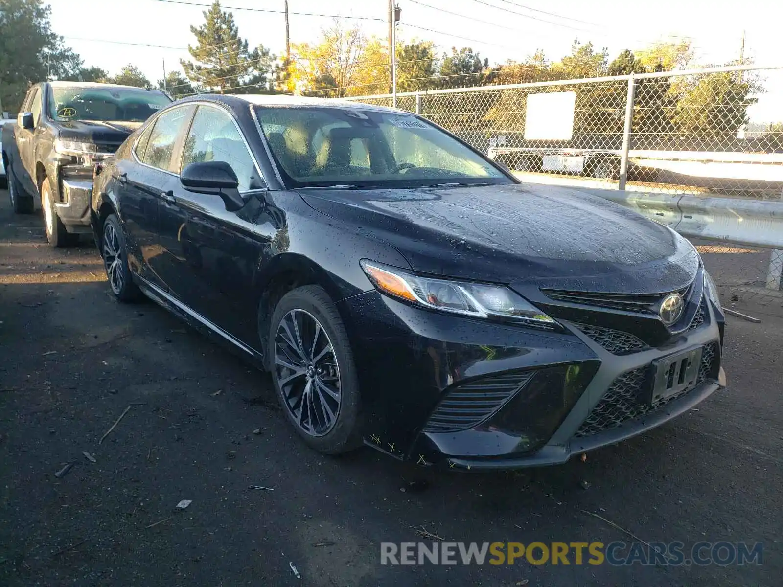 1 Photograph of a damaged car 4T1B11HK2KU204257 TOYOTA CAMRY 2019