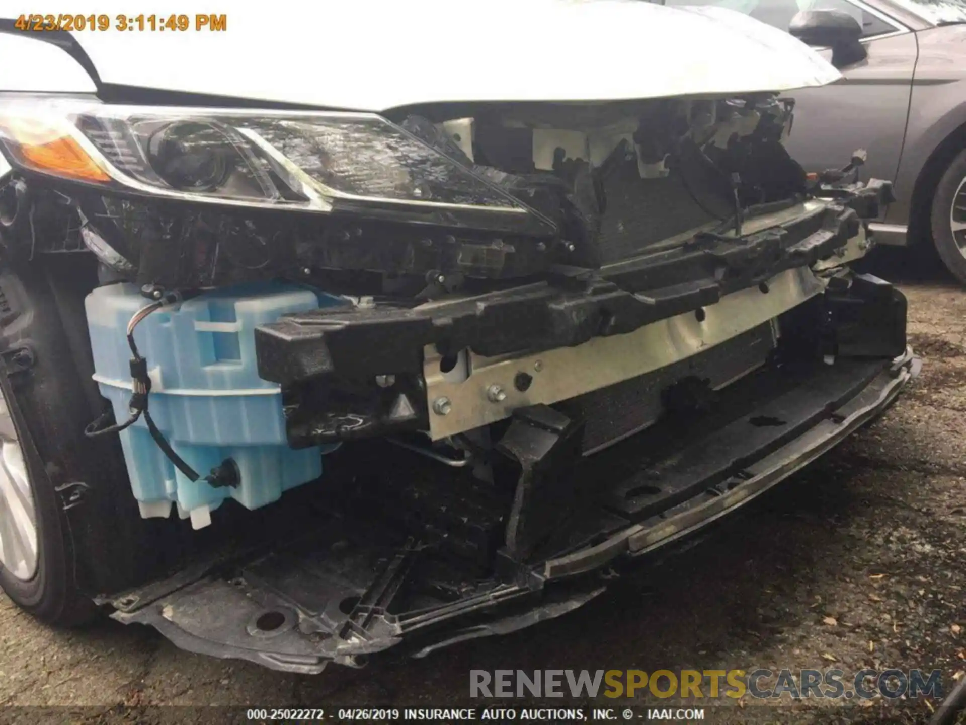 11 Photograph of a damaged car 4T1B11HK2KU206137 TOYOTA CAMRY 2019