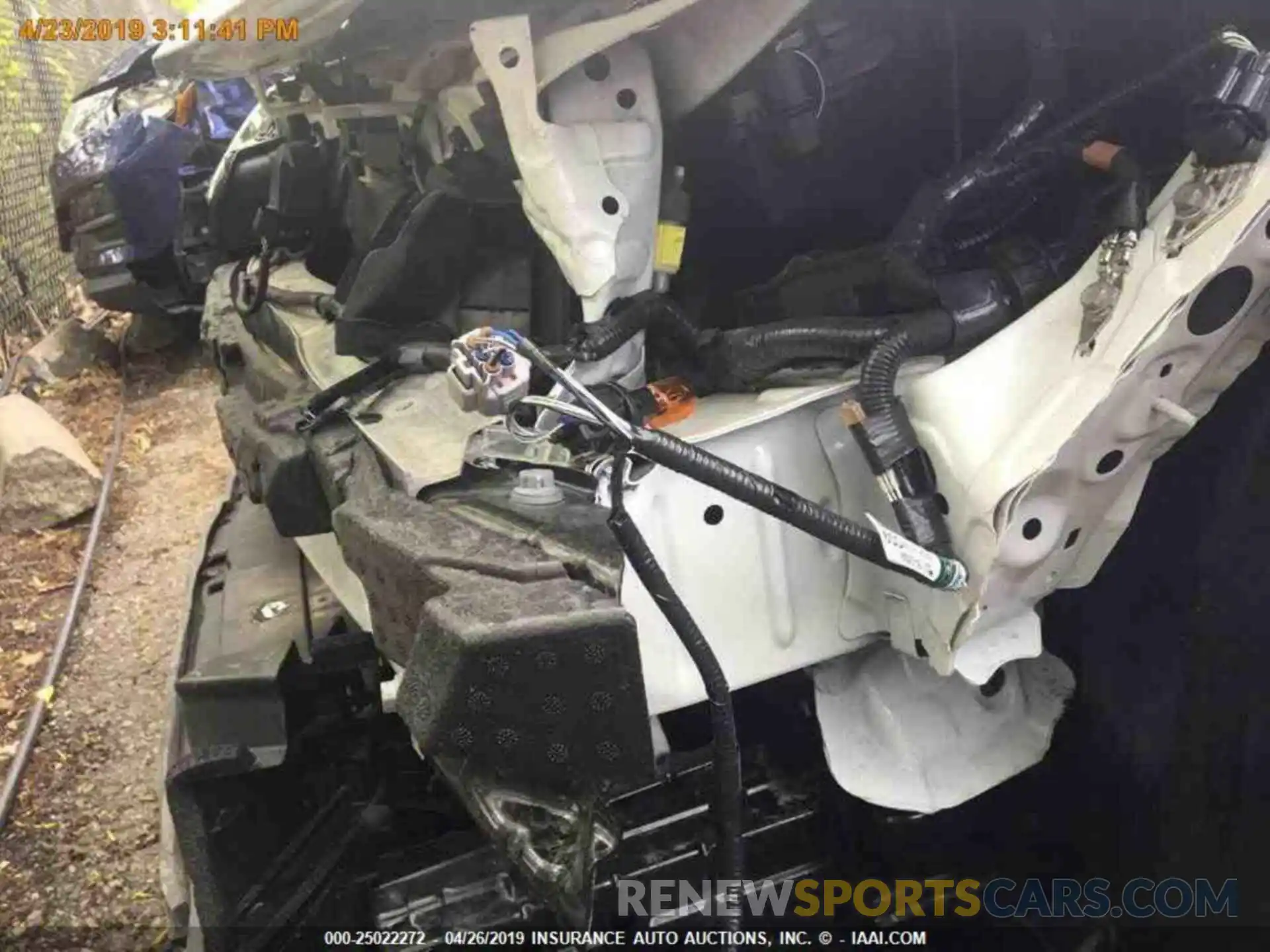 16 Photograph of a damaged car 4T1B11HK2KU206137 TOYOTA CAMRY 2019