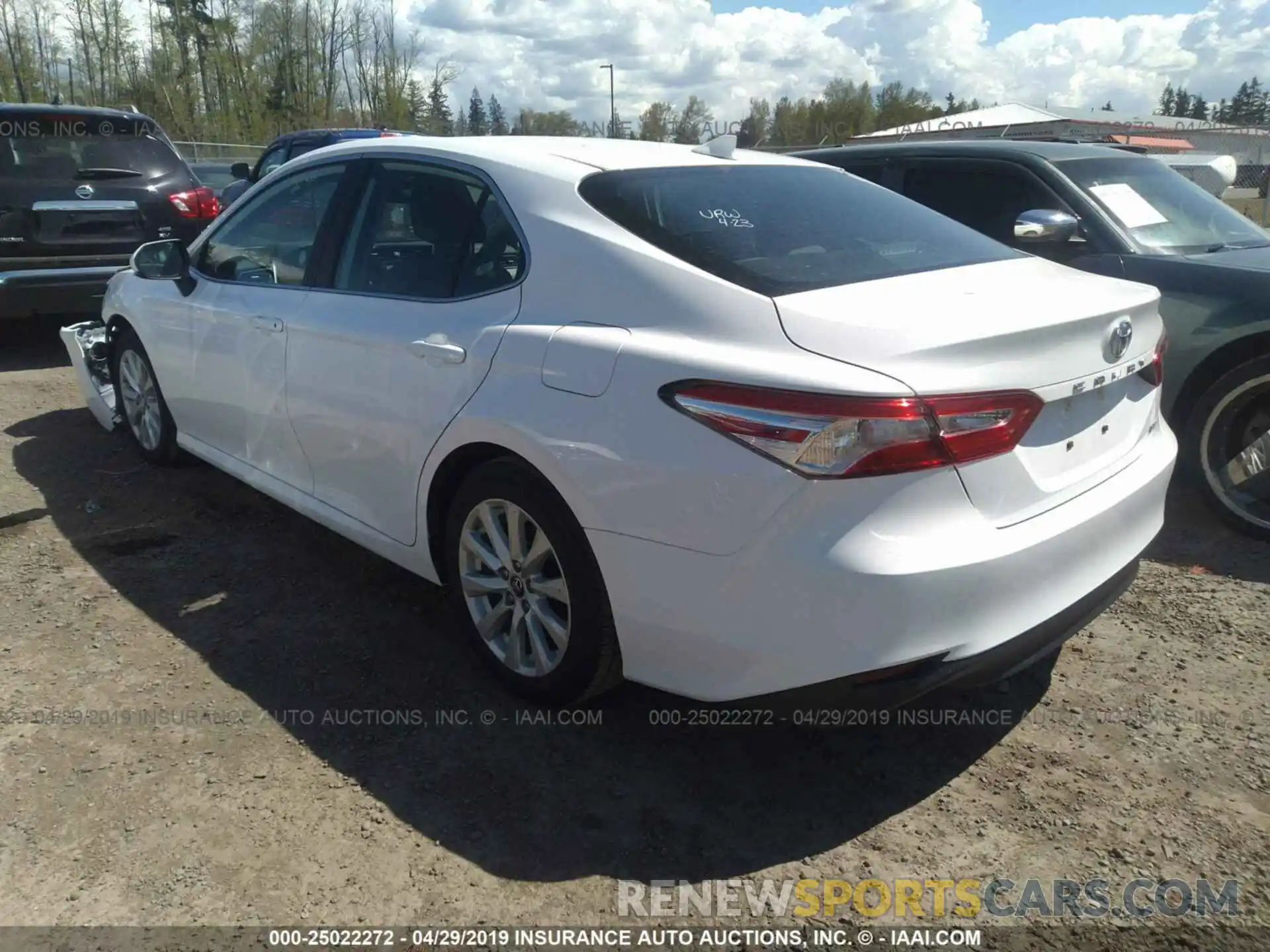 3 Photograph of a damaged car 4T1B11HK2KU206137 TOYOTA CAMRY 2019