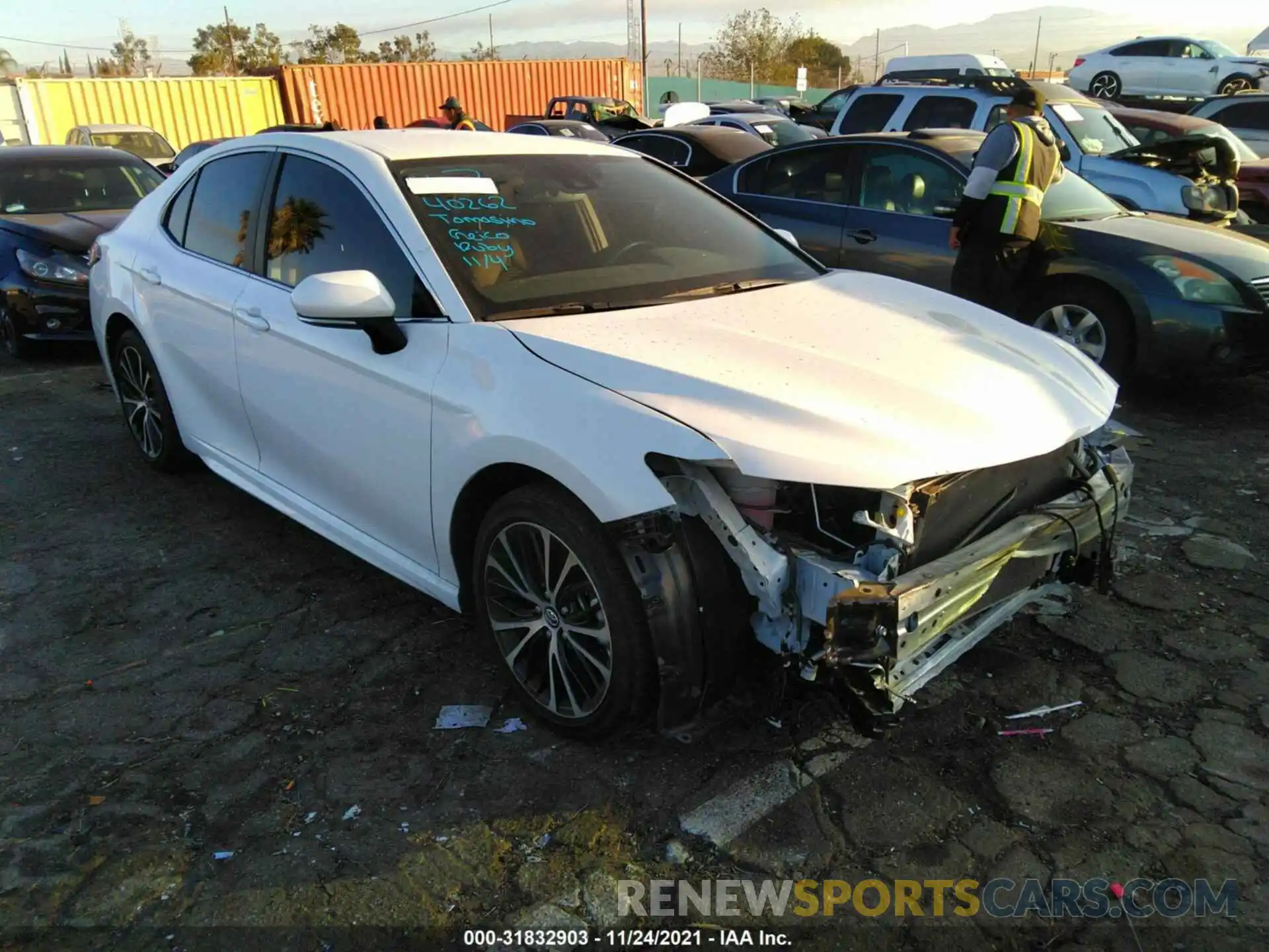 1 Photograph of a damaged car 4T1B11HK2KU214593 TOYOTA CAMRY 2019