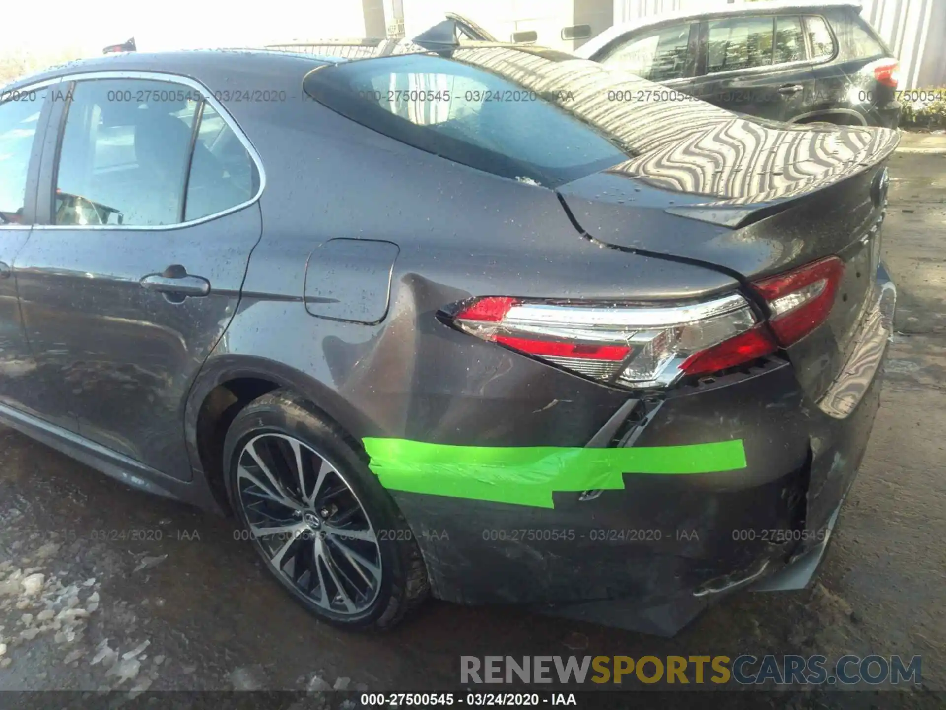 6 Photograph of a damaged car 4T1B11HK2KU214657 TOYOTA CAMRY 2019