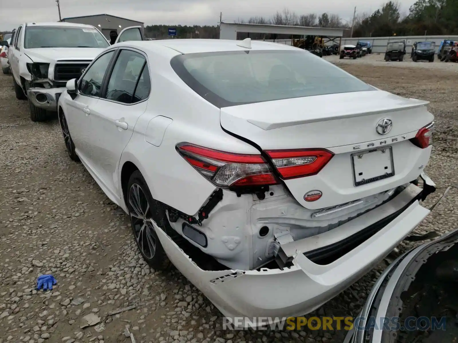 3 Photograph of a damaged car 4T1B11HK2KU215601 TOYOTA CAMRY 2019