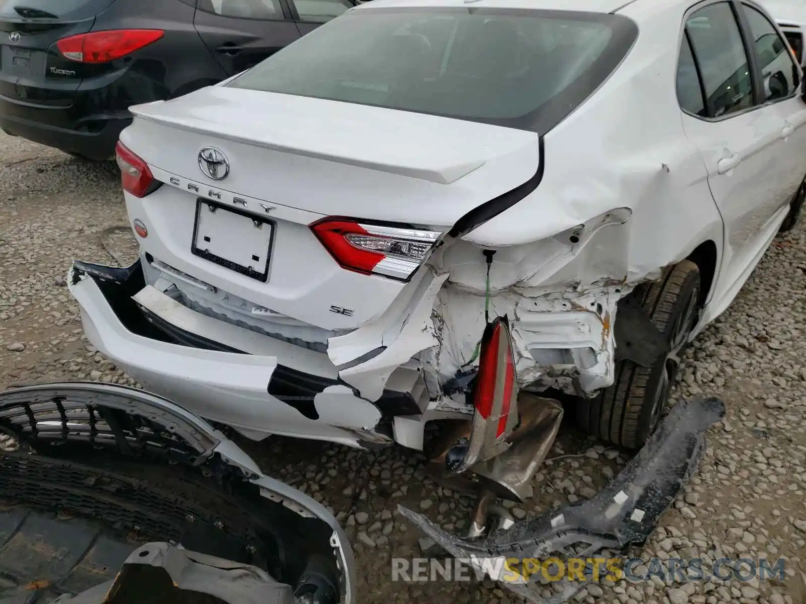 9 Photograph of a damaged car 4T1B11HK2KU215601 TOYOTA CAMRY 2019