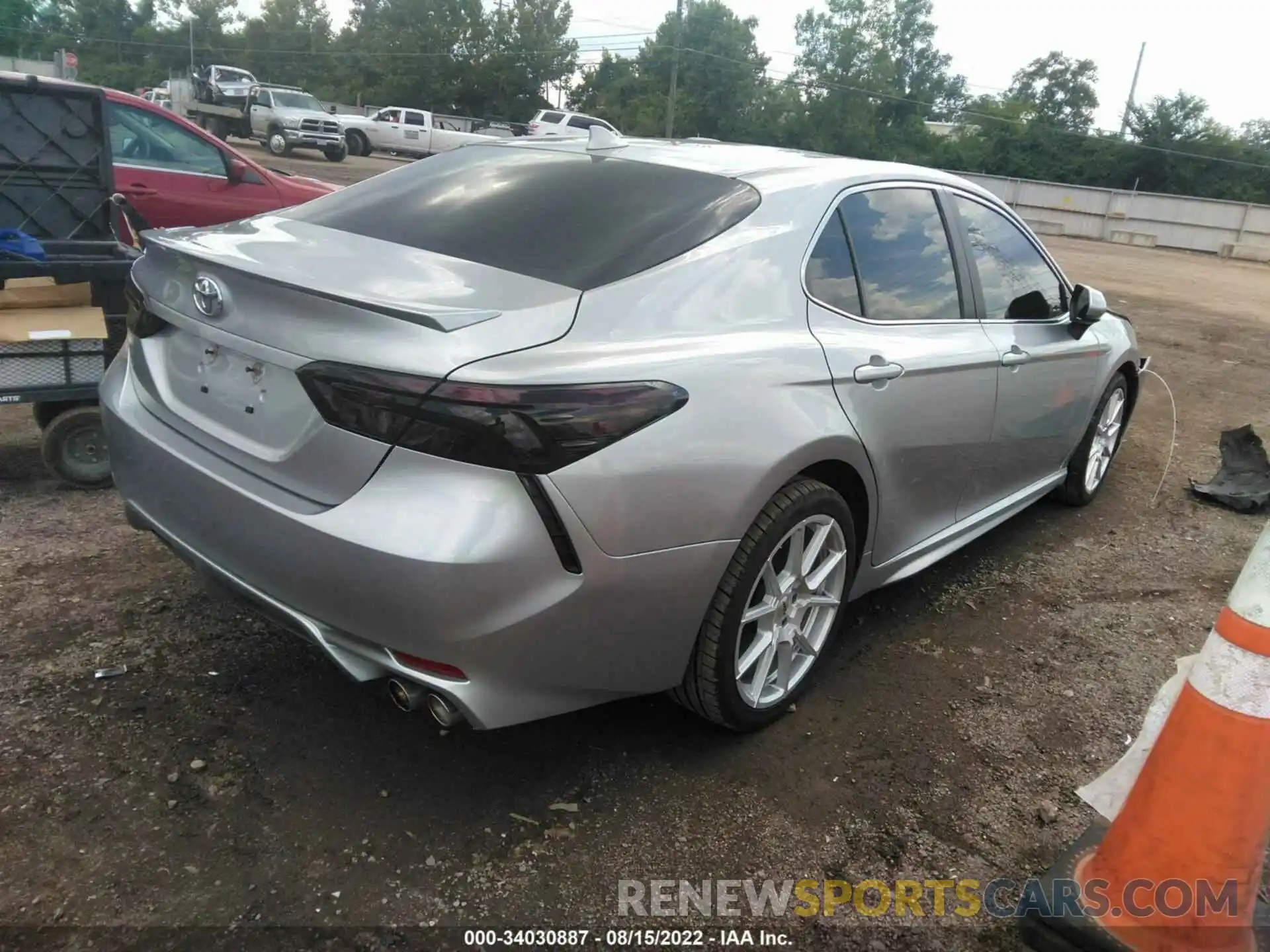 4 Photograph of a damaged car 4T1B11HK2KU216876 TOYOTA CAMRY 2019