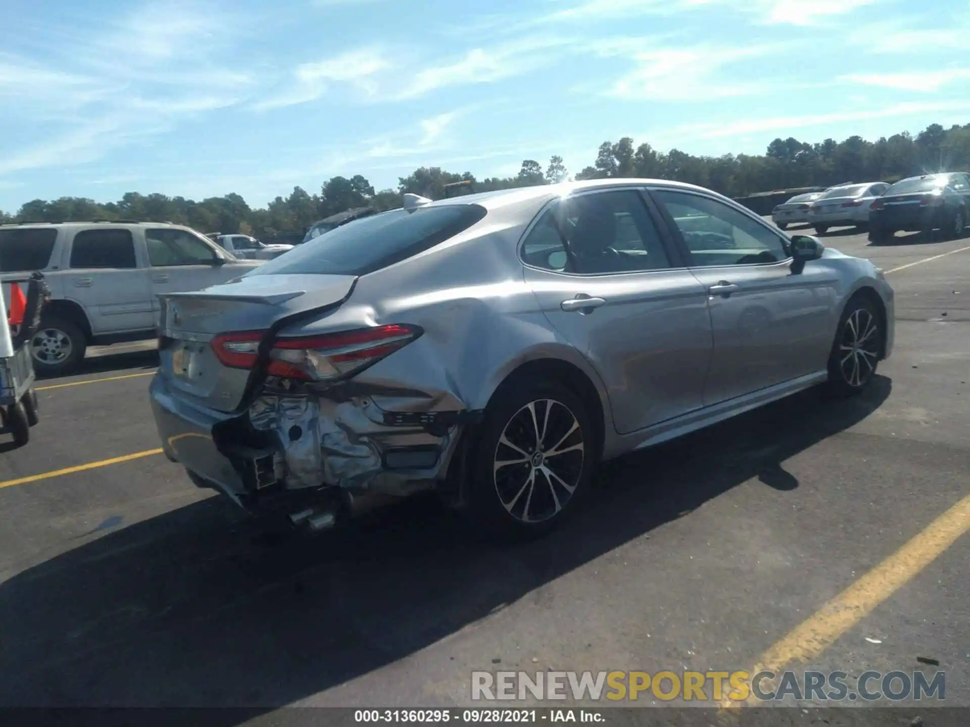 4 Photograph of a damaged car 4T1B11HK2KU217560 TOYOTA CAMRY 2019