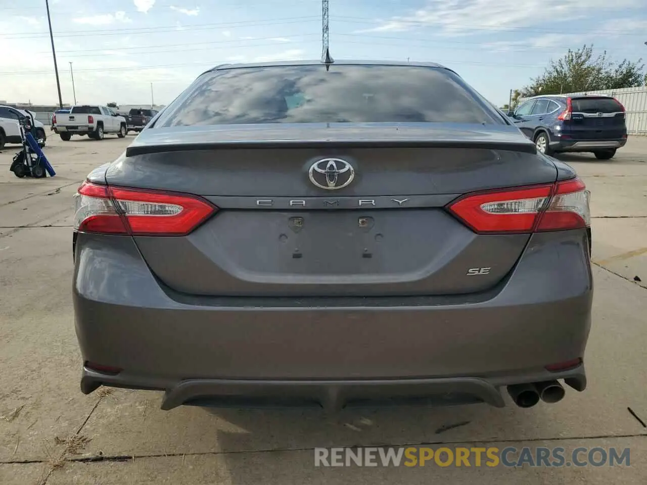 6 Photograph of a damaged car 4T1B11HK2KU218143 TOYOTA CAMRY 2019