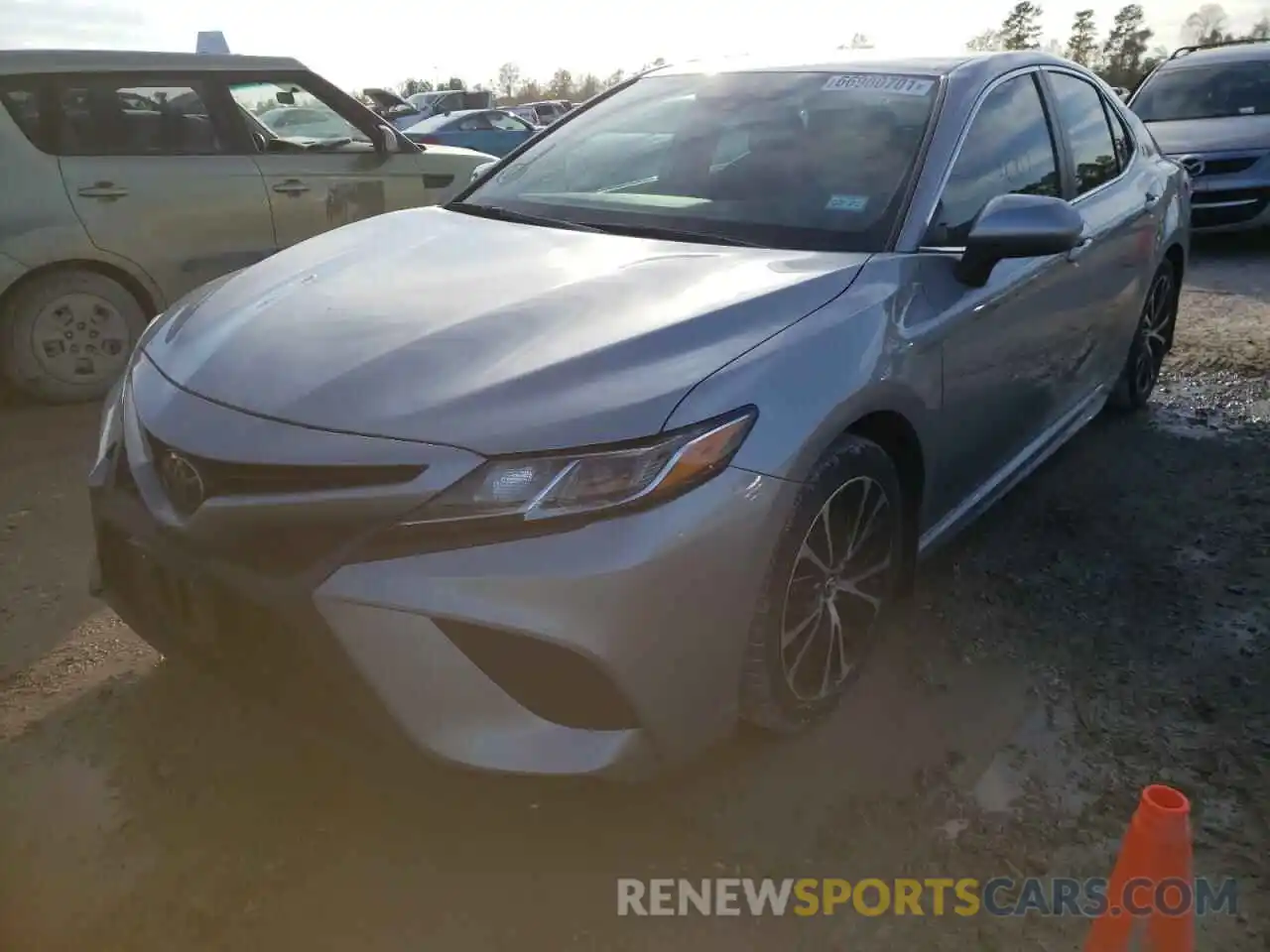 2 Photograph of a damaged car 4T1B11HK2KU219101 TOYOTA CAMRY 2019