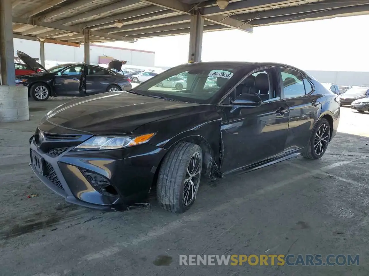 1 Photograph of a damaged car 4T1B11HK2KU222161 TOYOTA CAMRY 2019