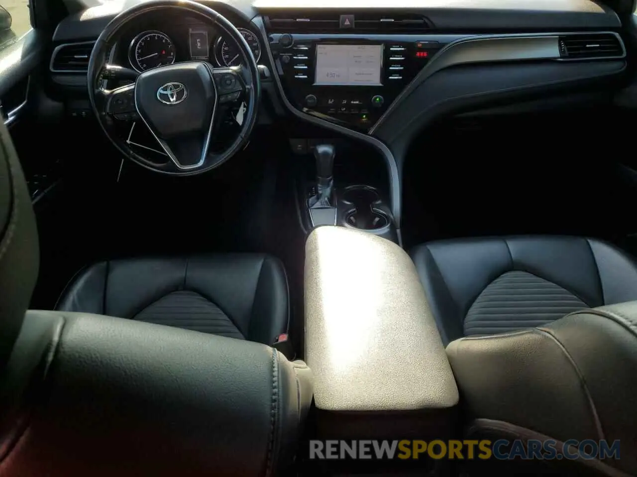 8 Photograph of a damaged car 4T1B11HK2KU225772 TOYOTA CAMRY 2019