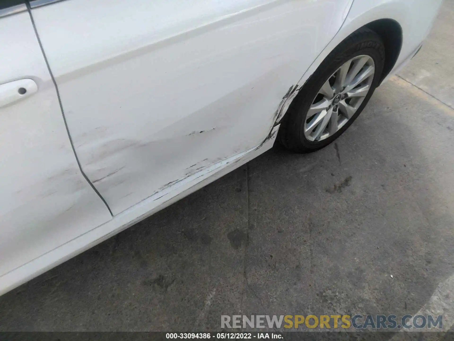 6 Photograph of a damaged car 4T1B11HK2KU228249 TOYOTA CAMRY 2019