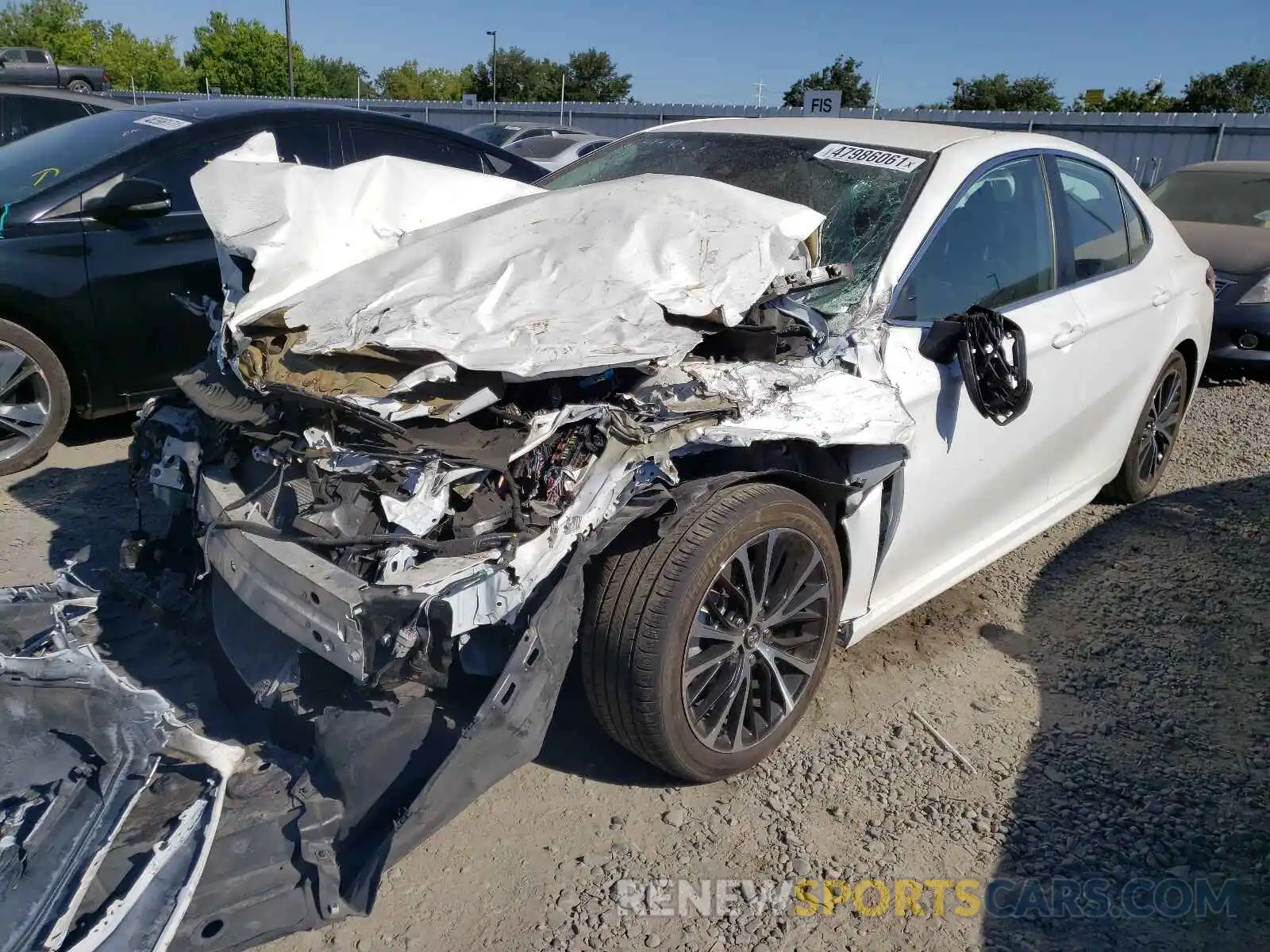 2 Photograph of a damaged car 4T1B11HK2KU228588 TOYOTA CAMRY 2019