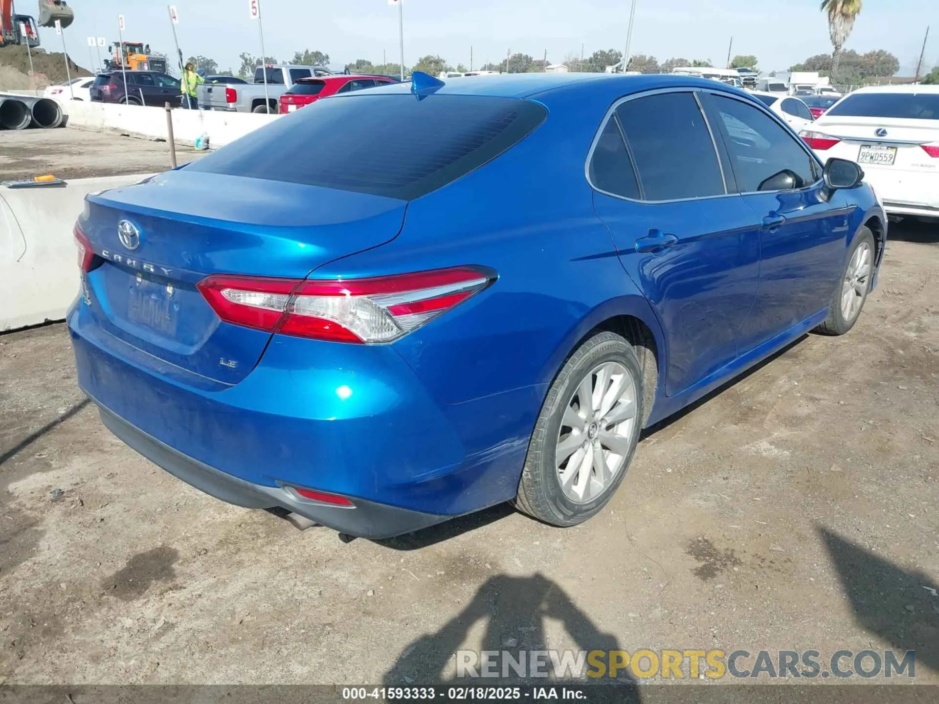 4 Photograph of a damaged car 4T1B11HK2KU229031 TOYOTA CAMRY 2019