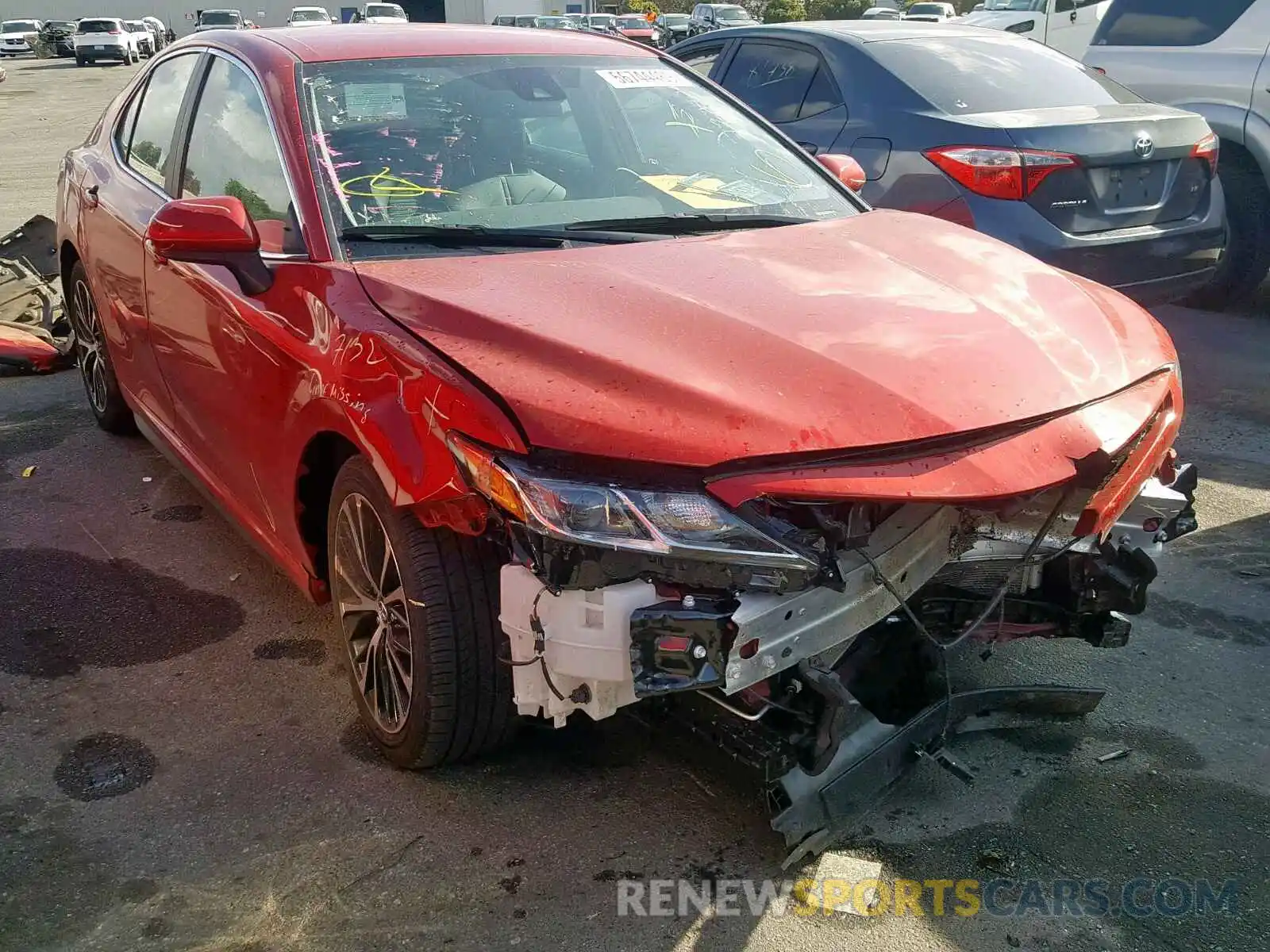 1 Photograph of a damaged car 4T1B11HK2KU239252 TOYOTA CAMRY 2019