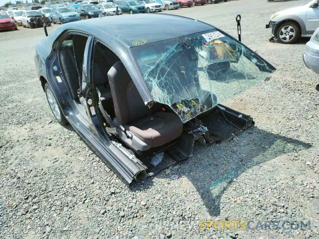 1 Photograph of a damaged car 4T1B11HK2KU240501 TOYOTA CAMRY 2019