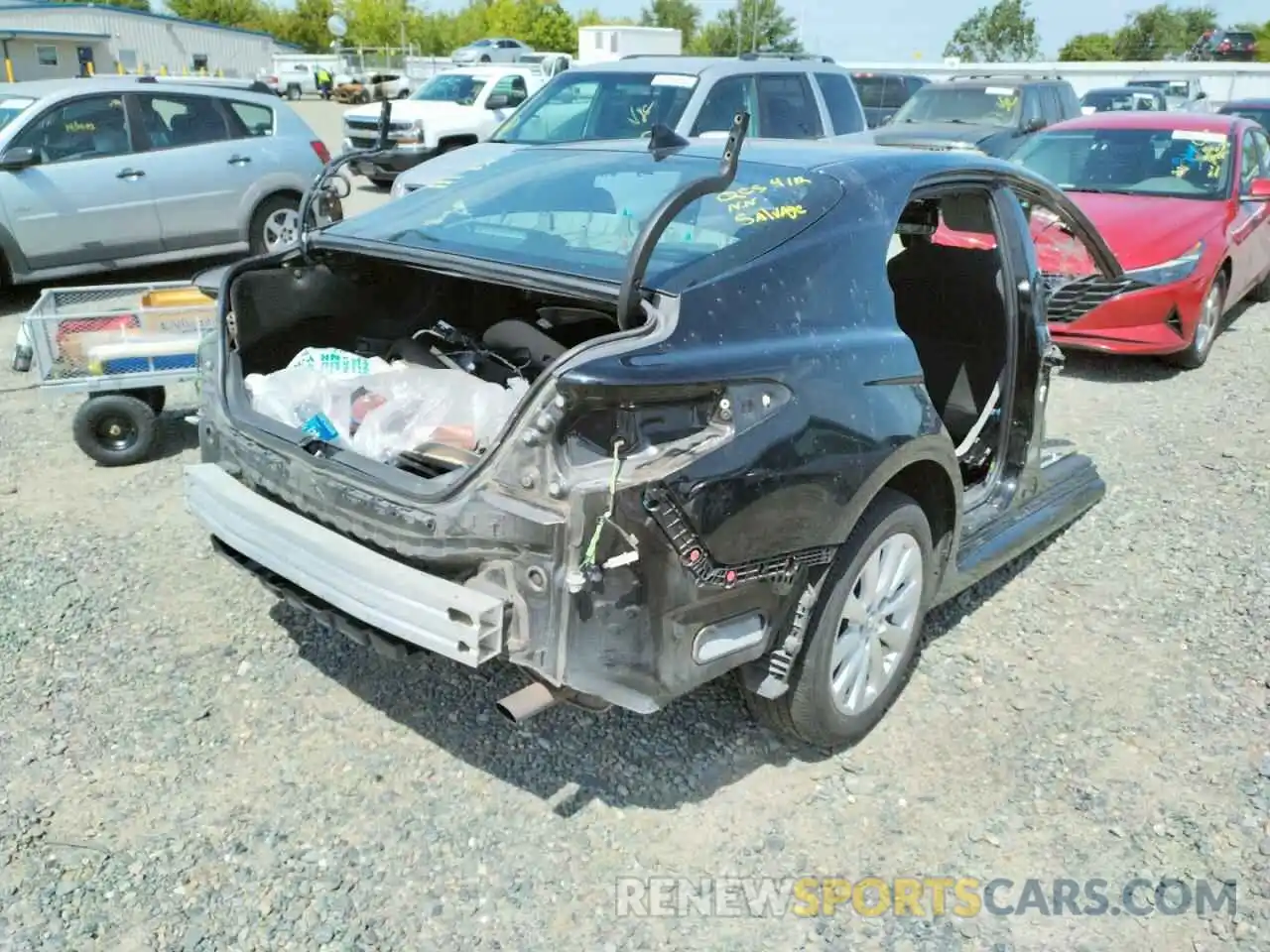 4 Photograph of a damaged car 4T1B11HK2KU240501 TOYOTA CAMRY 2019