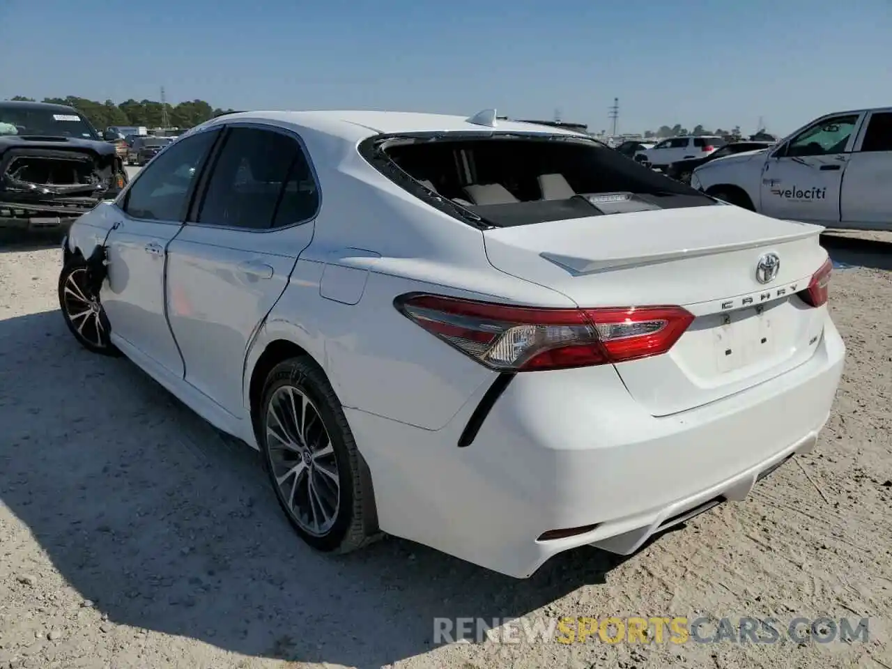 3 Photograph of a damaged car 4T1B11HK2KU250008 TOYOTA CAMRY 2019