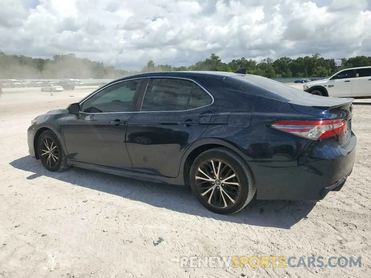 2 Photograph of a damaged car 4T1B11HK2KU252406 TOYOTA CAMRY 2019