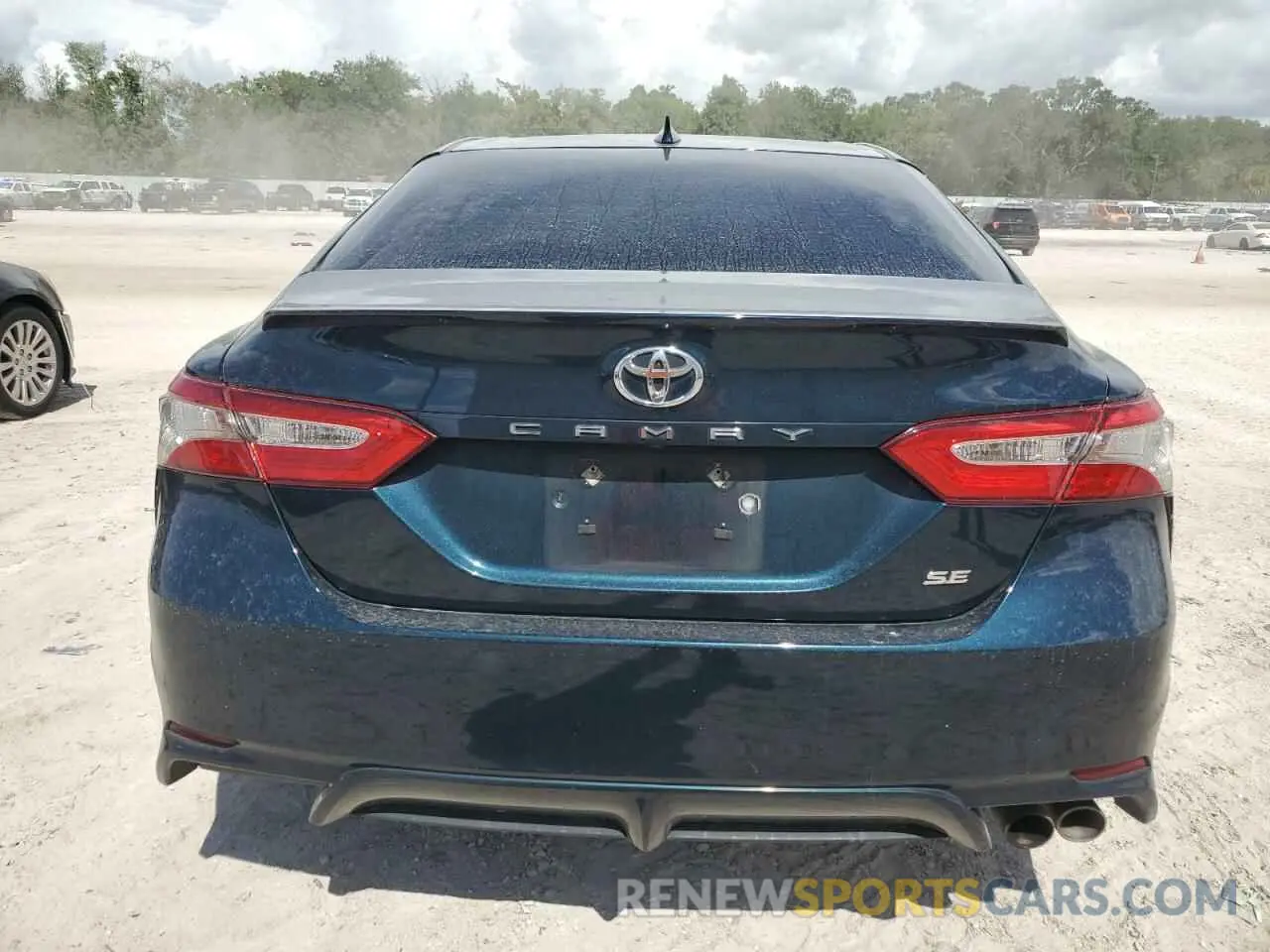 6 Photograph of a damaged car 4T1B11HK2KU252406 TOYOTA CAMRY 2019