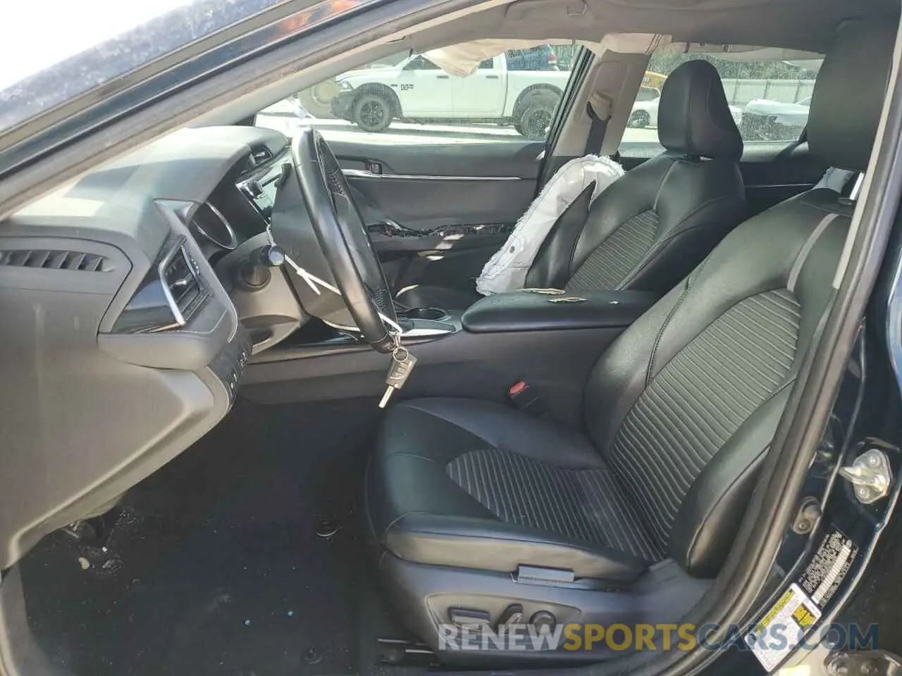 7 Photograph of a damaged car 4T1B11HK2KU252406 TOYOTA CAMRY 2019