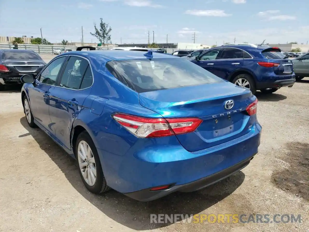 3 Photograph of a damaged car 4T1B11HK2KU254253 TOYOTA CAMRY 2019