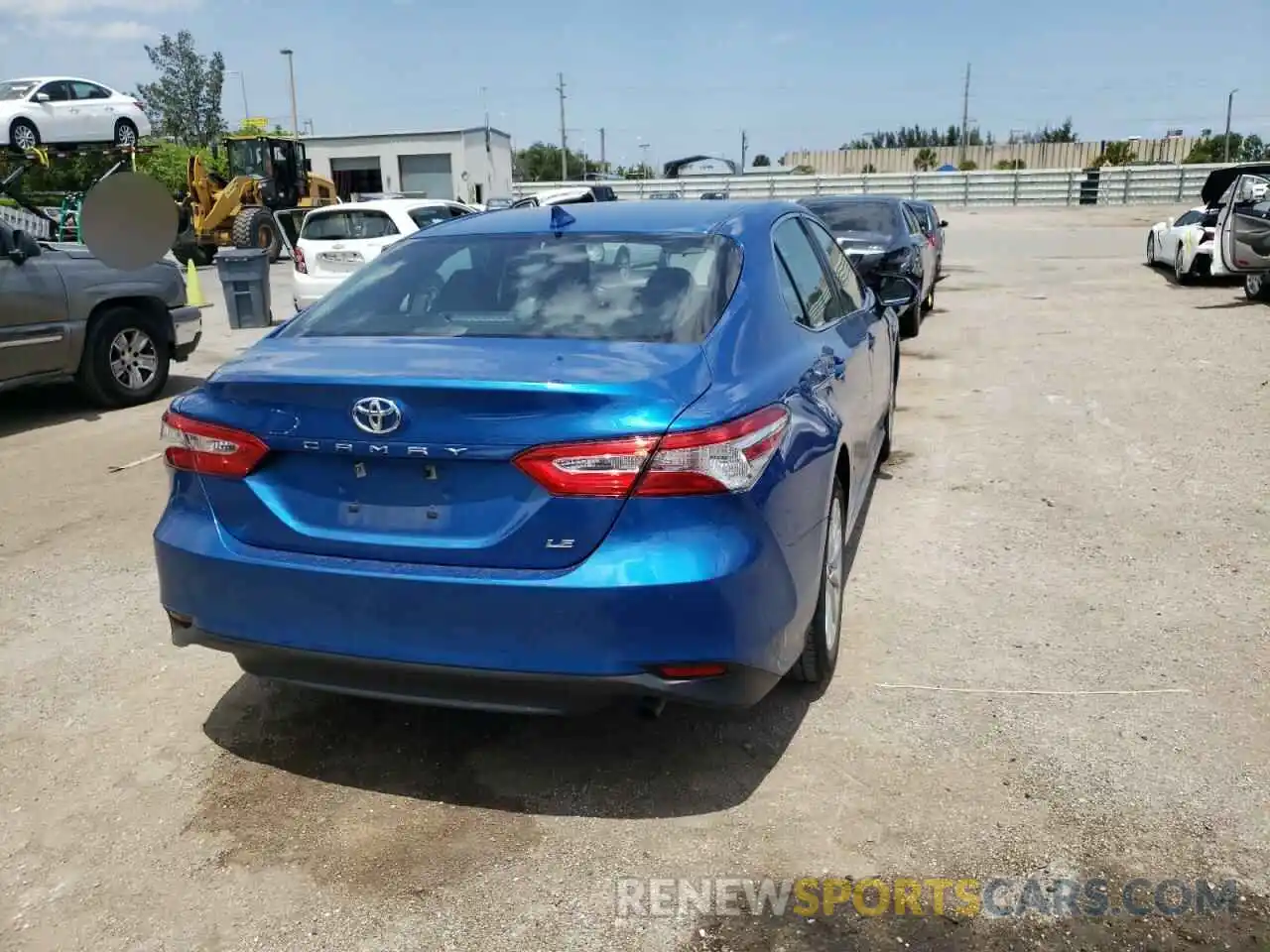 4 Photograph of a damaged car 4T1B11HK2KU254253 TOYOTA CAMRY 2019