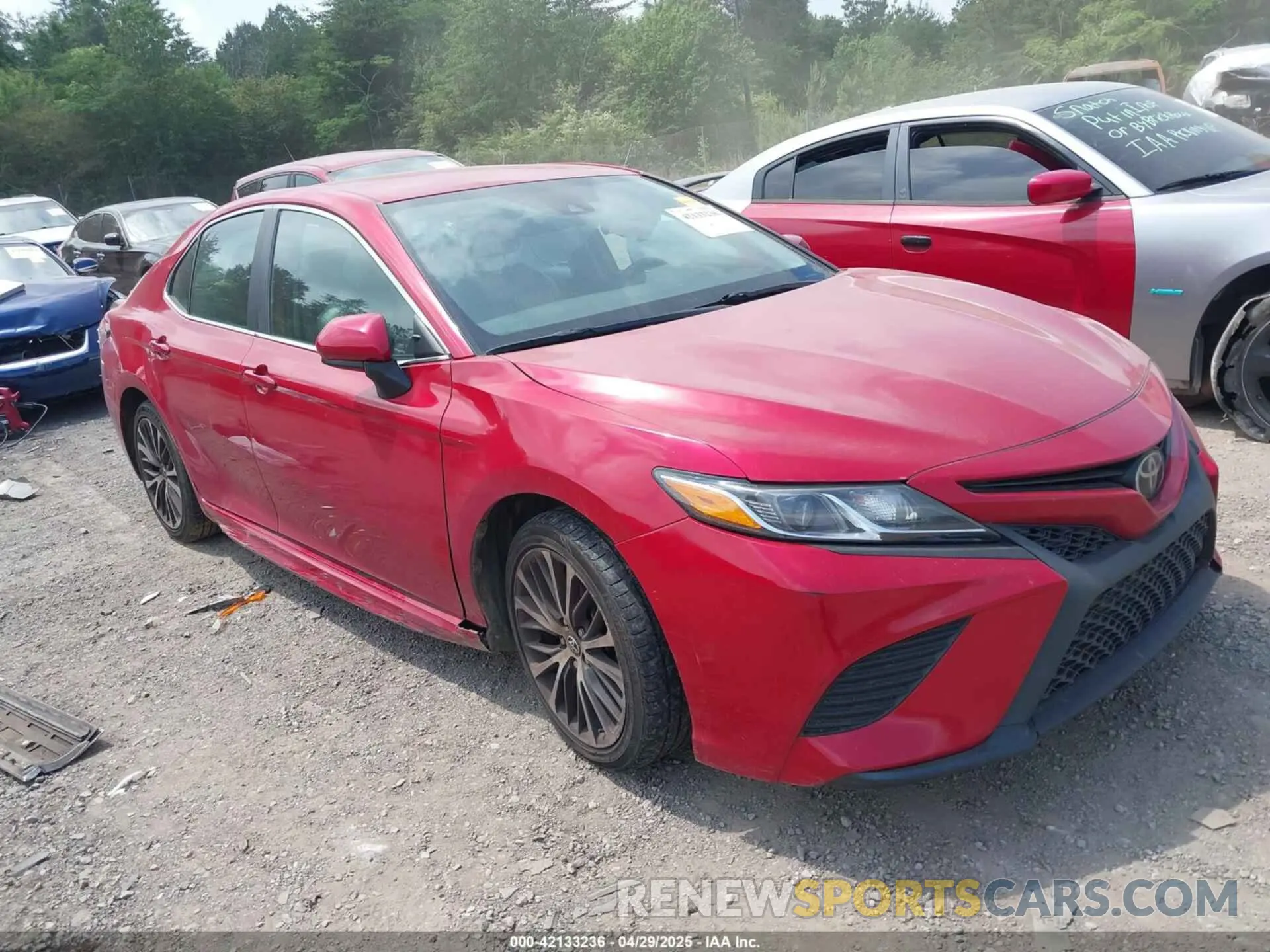 1 Photograph of a damaged car 4T1B11HK2KU258111 TOYOTA CAMRY 2019