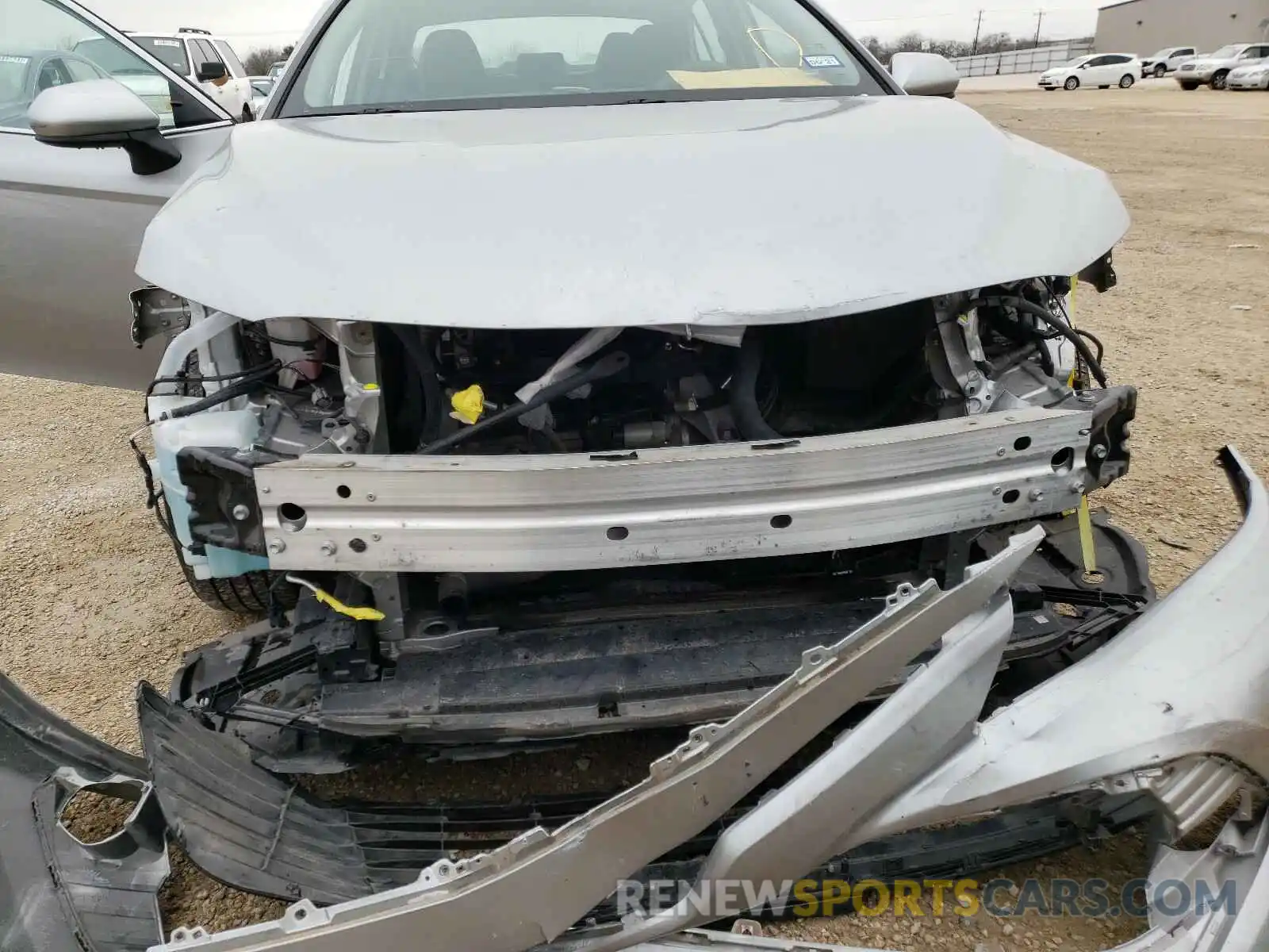 9 Photograph of a damaged car 4T1B11HK2KU260652 TOYOTA CAMRY 2019