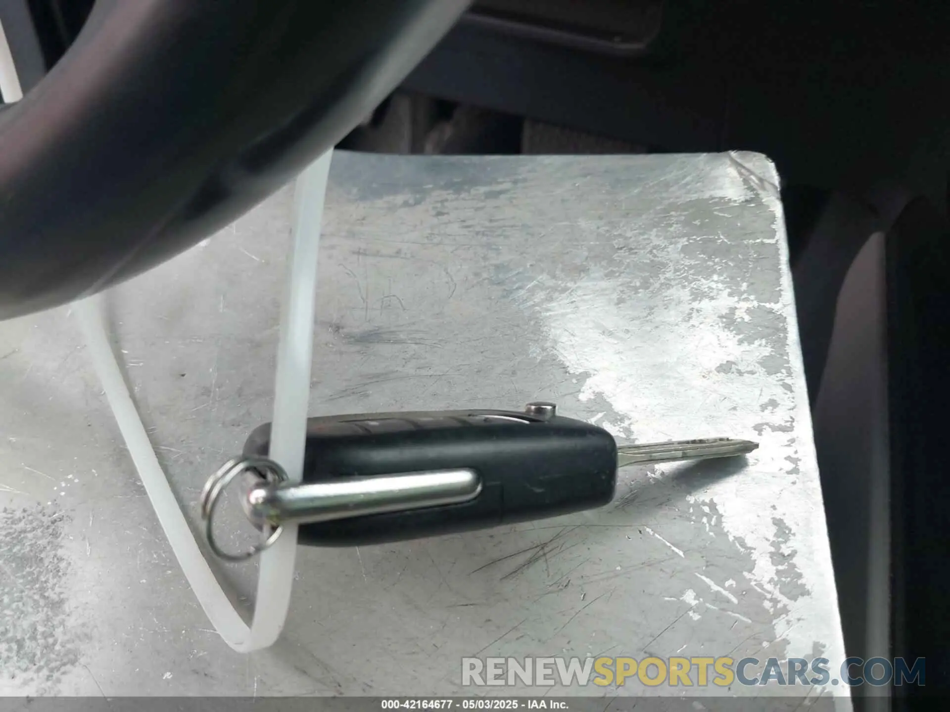 11 Photograph of a damaged car 4T1B11HK2KU263082 TOYOTA CAMRY 2019