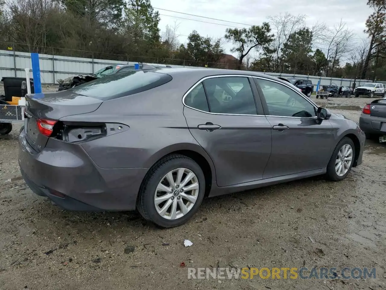 3 Photograph of a damaged car 4T1B11HK2KU264619 TOYOTA CAMRY 2019