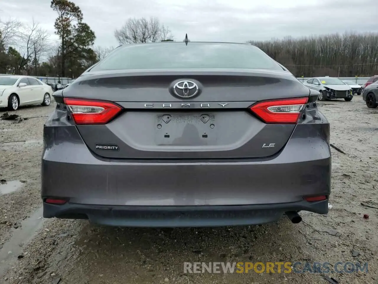 6 Photograph of a damaged car 4T1B11HK2KU264619 TOYOTA CAMRY 2019