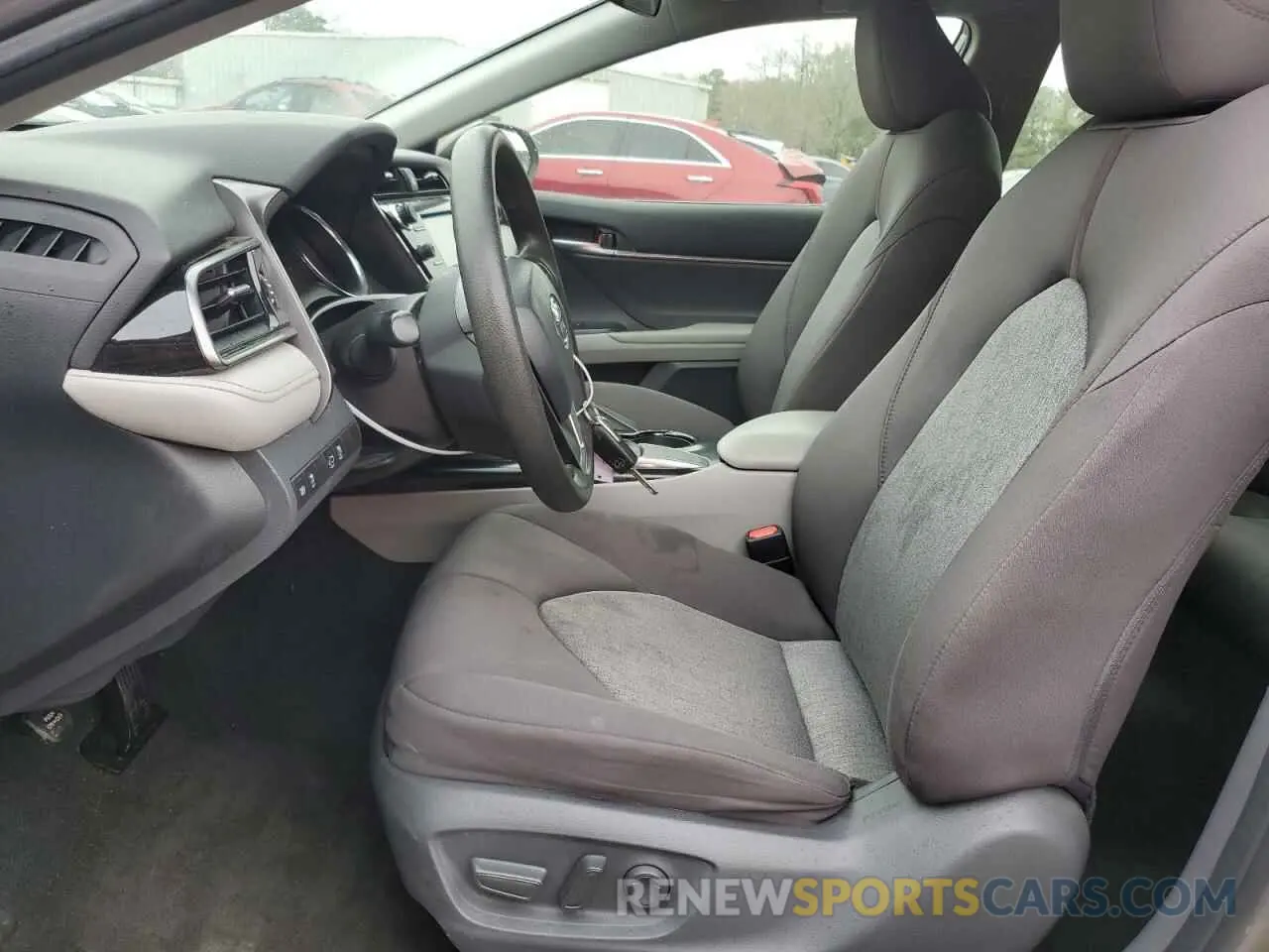 7 Photograph of a damaged car 4T1B11HK2KU264619 TOYOTA CAMRY 2019