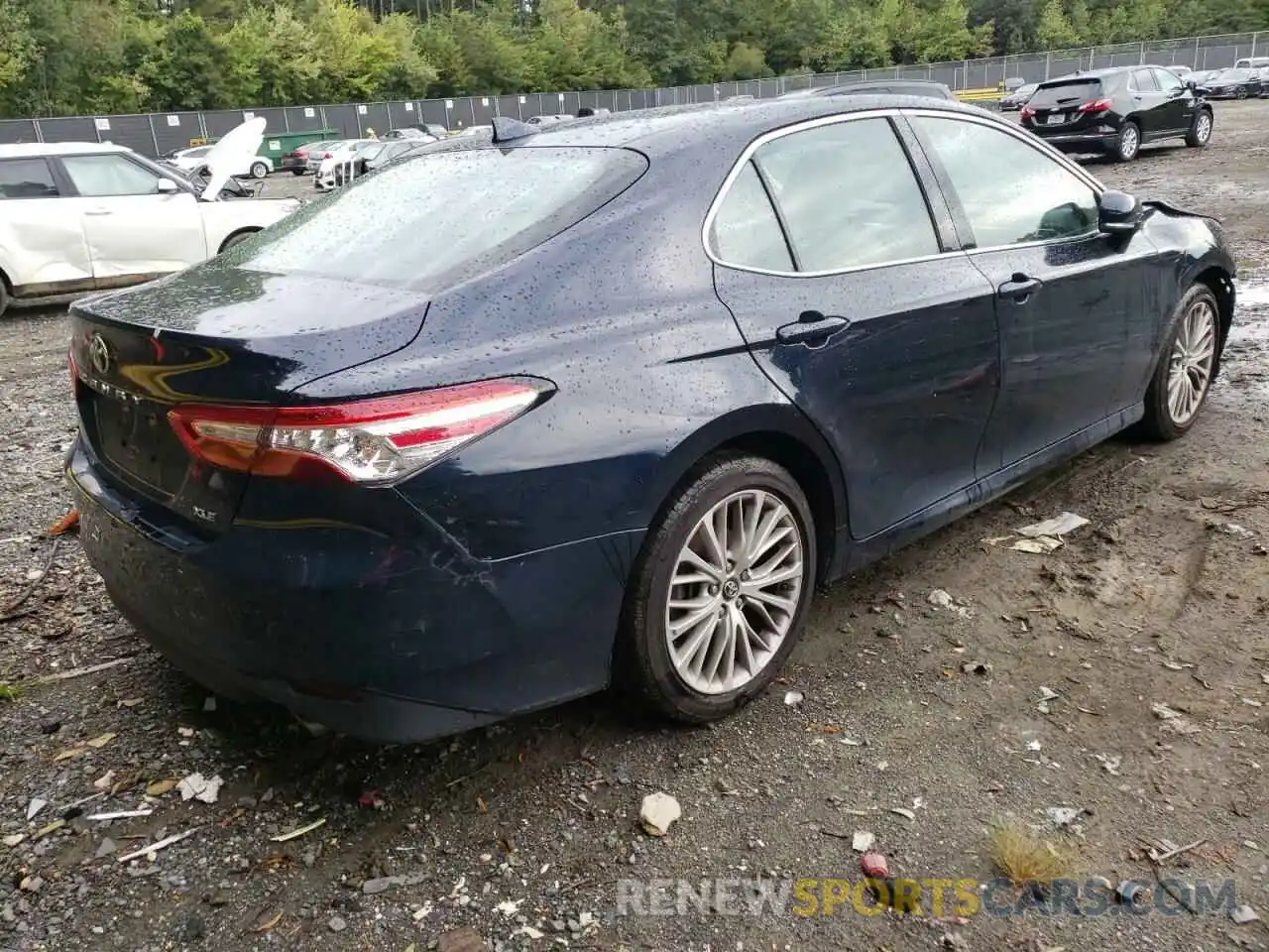 4 Photograph of a damaged car 4T1B11HK2KU264751 TOYOTA CAMRY 2019