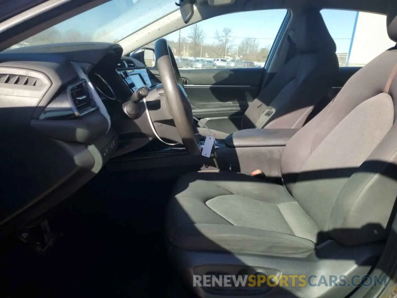 7 Photograph of a damaged car 4T1B11HK2KU266953 TOYOTA CAMRY 2019