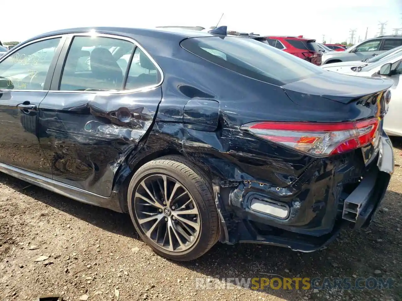 9 Photograph of a damaged car 4T1B11HK2KU271781 TOYOTA CAMRY 2019