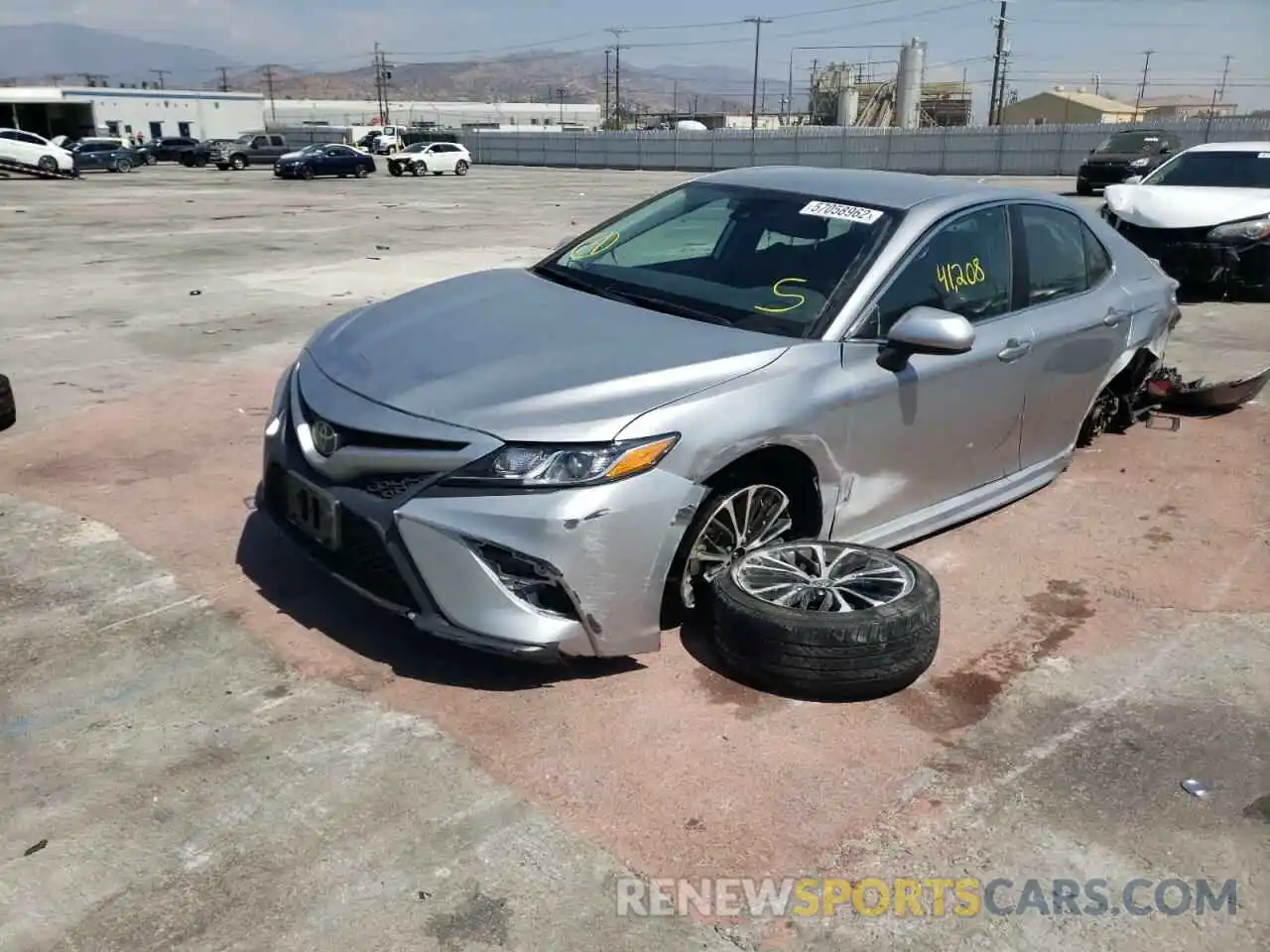 2 Photograph of a damaged car 4T1B11HK2KU274311 TOYOTA CAMRY 2019