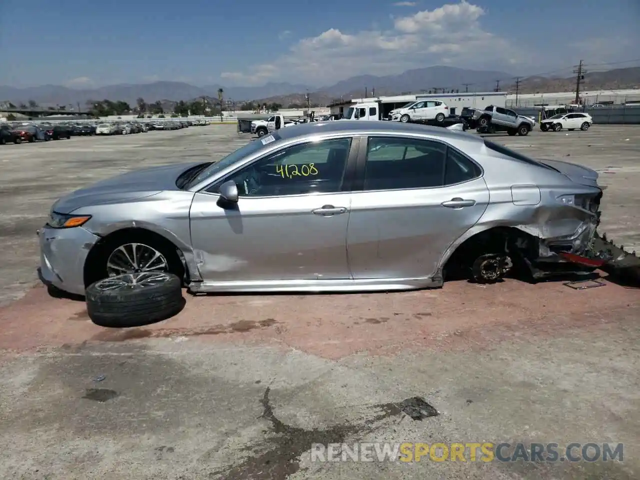 9 Photograph of a damaged car 4T1B11HK2KU274311 TOYOTA CAMRY 2019