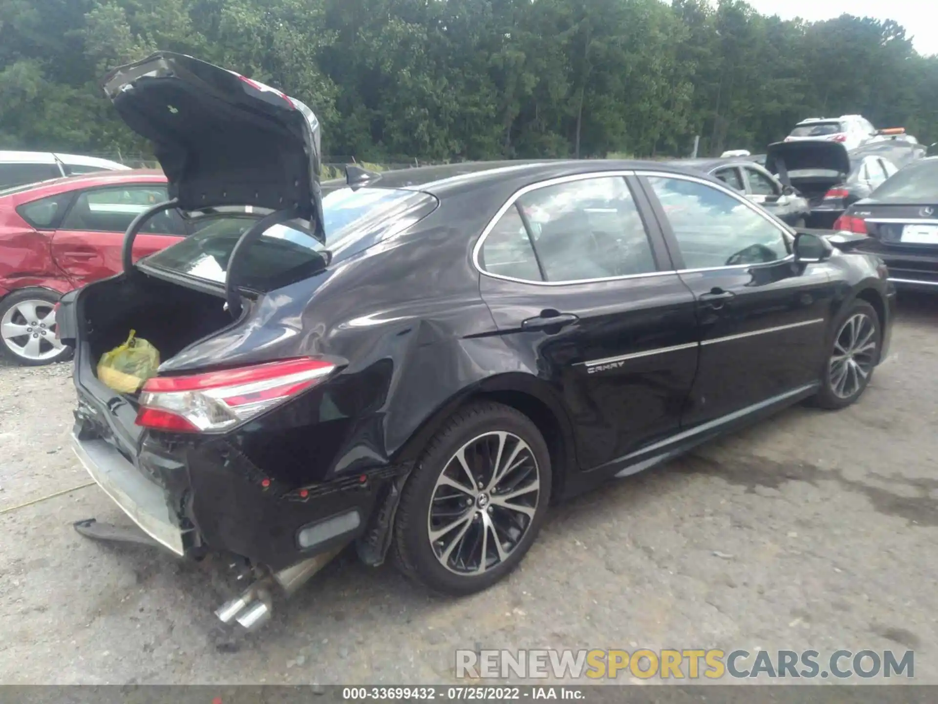 4 Photograph of a damaged car 4T1B11HK2KU281212 TOYOTA CAMRY 2019