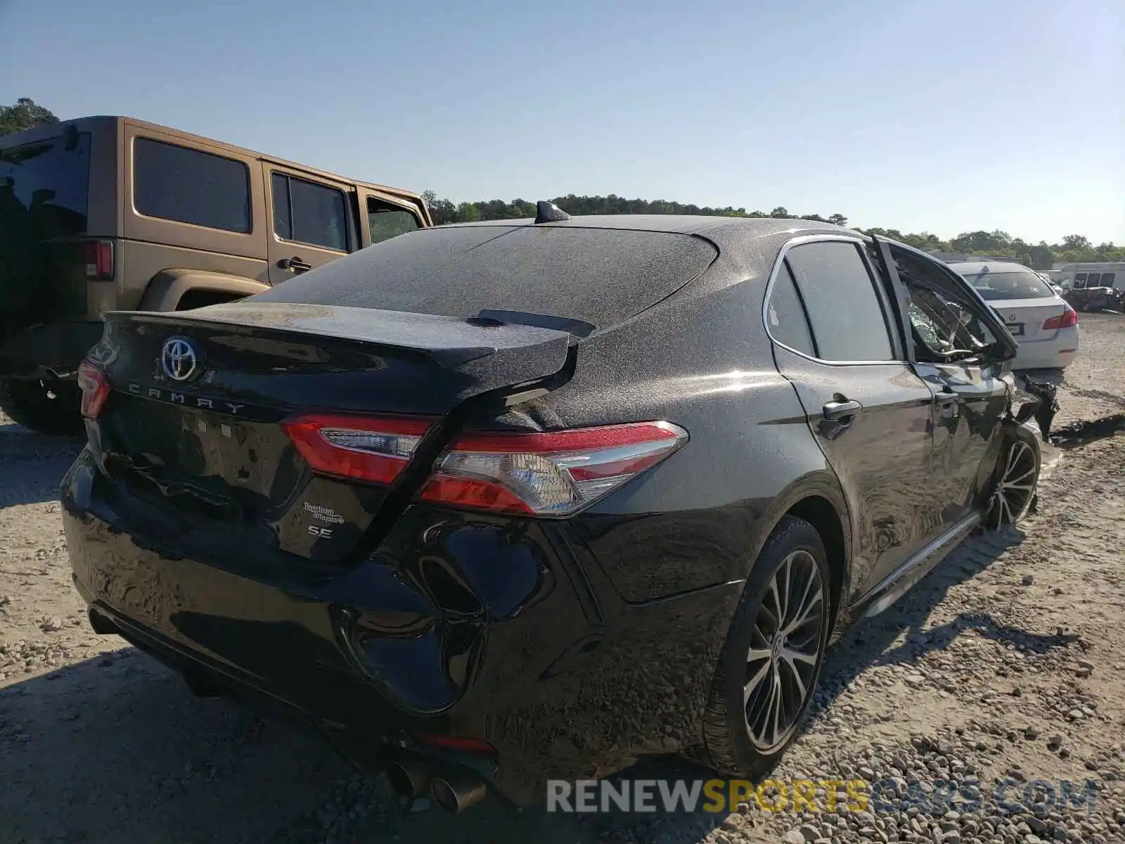 4 Photograph of a damaged car 4T1B11HK2KU281663 TOYOTA CAMRY 2019