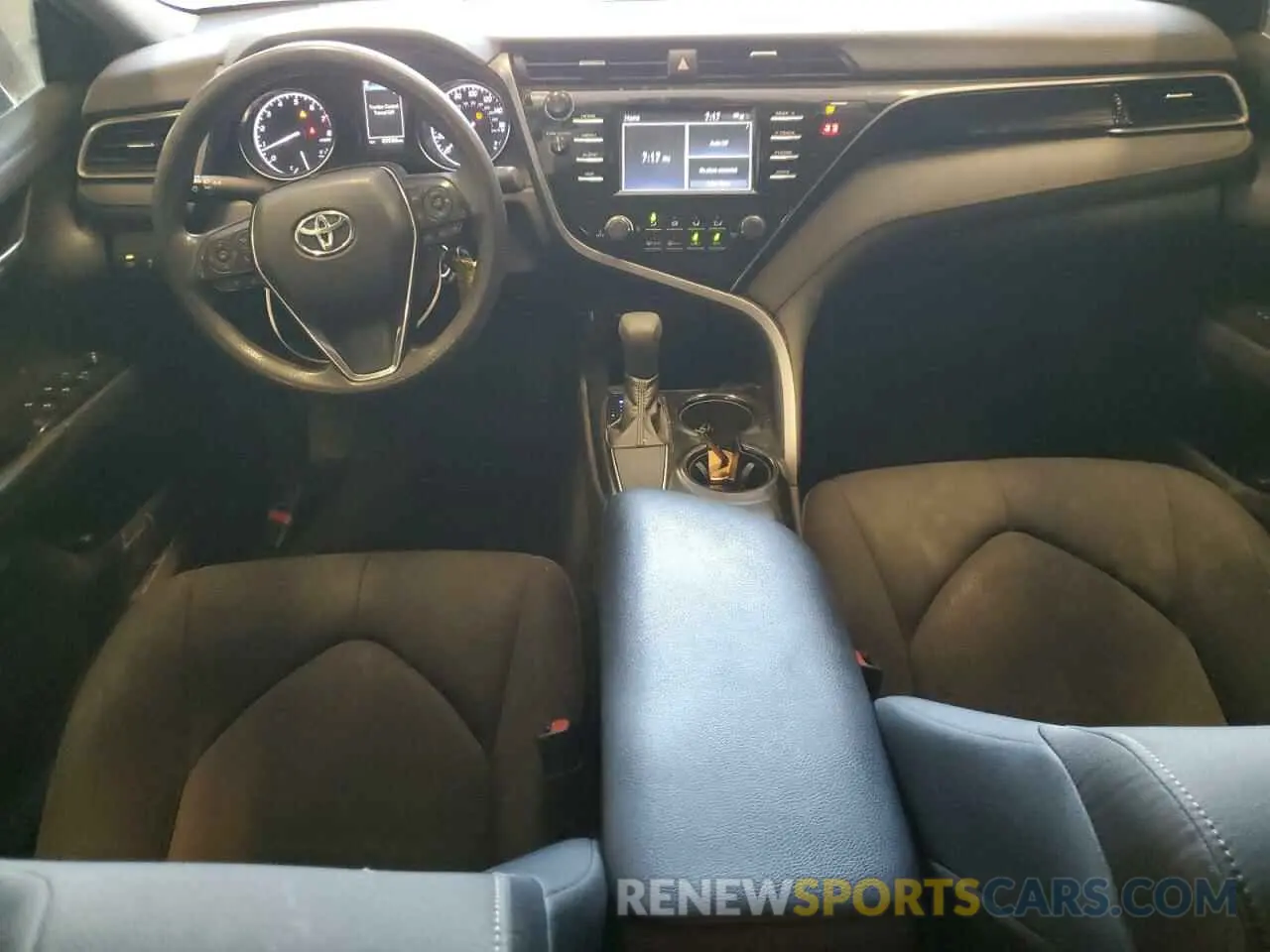 8 Photograph of a damaged car 4T1B11HK2KU286054 TOYOTA CAMRY 2019