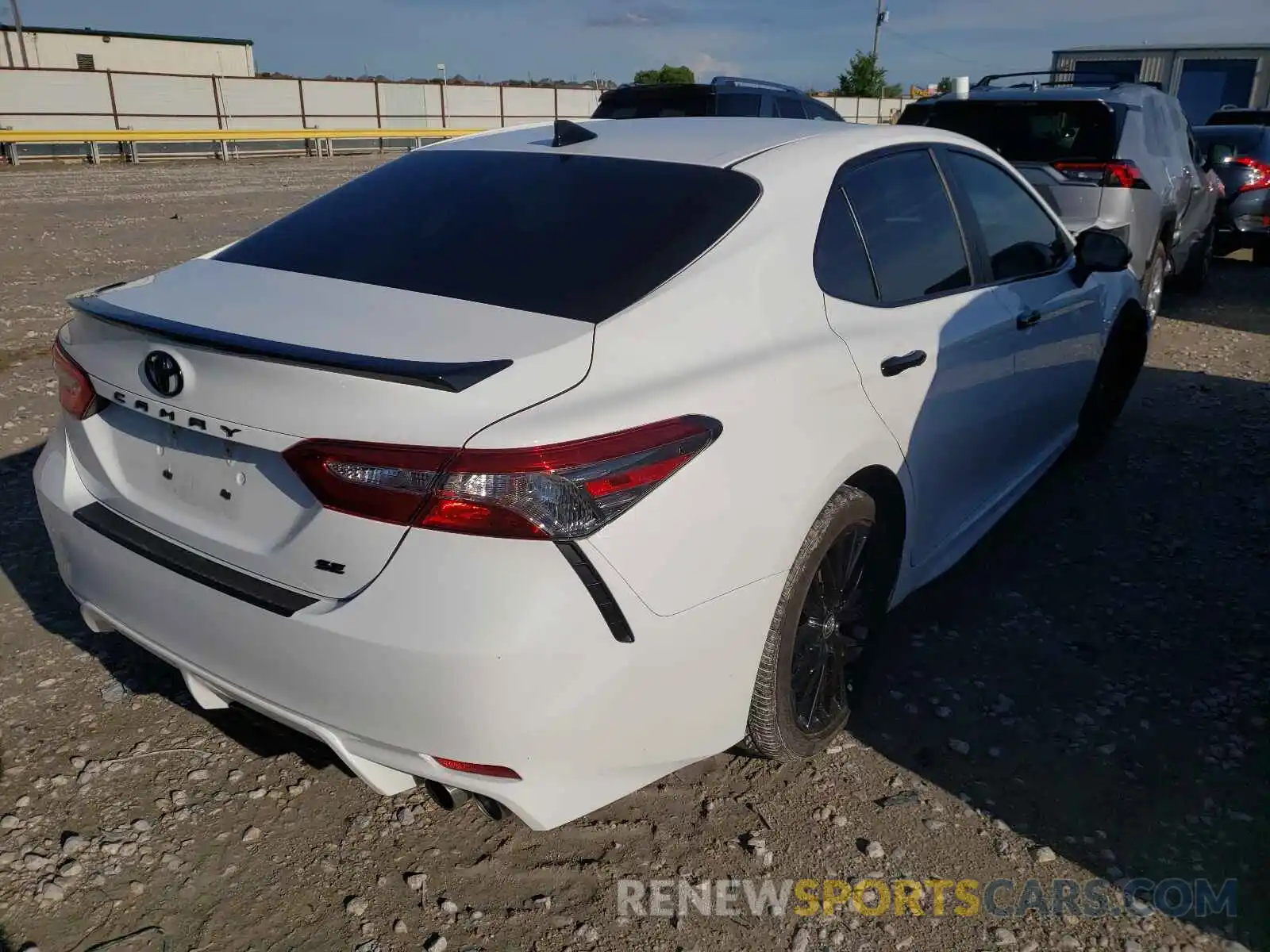 4 Photograph of a damaged car 4T1B11HK2KU289309 TOYOTA CAMRY 2019