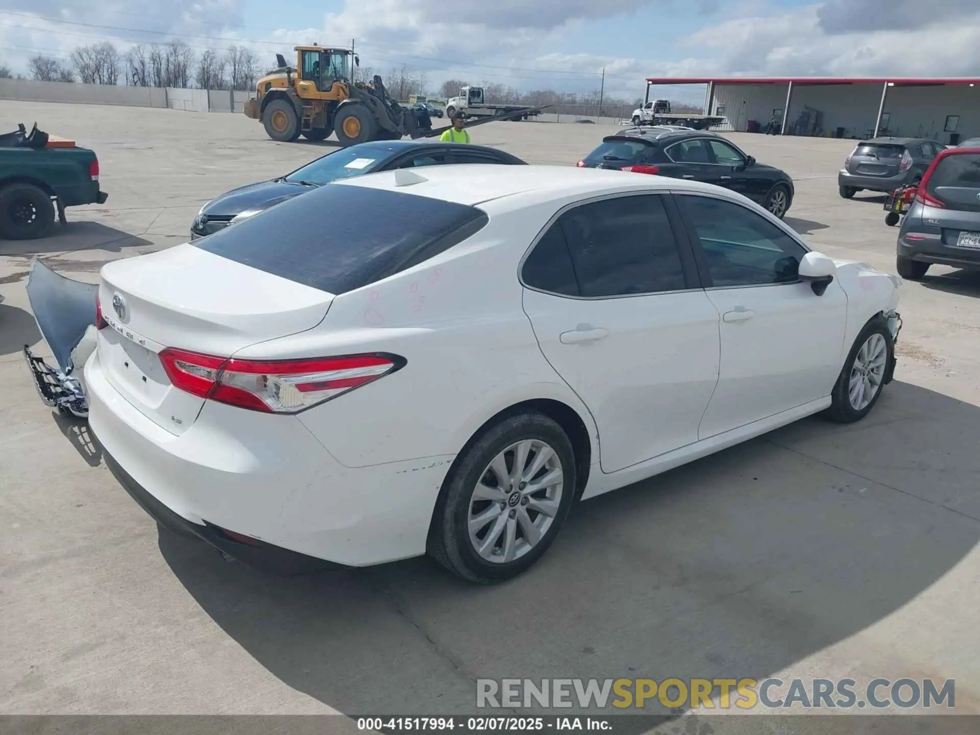 4 Photograph of a damaged car 4T1B11HK2KU291044 TOYOTA CAMRY 2019