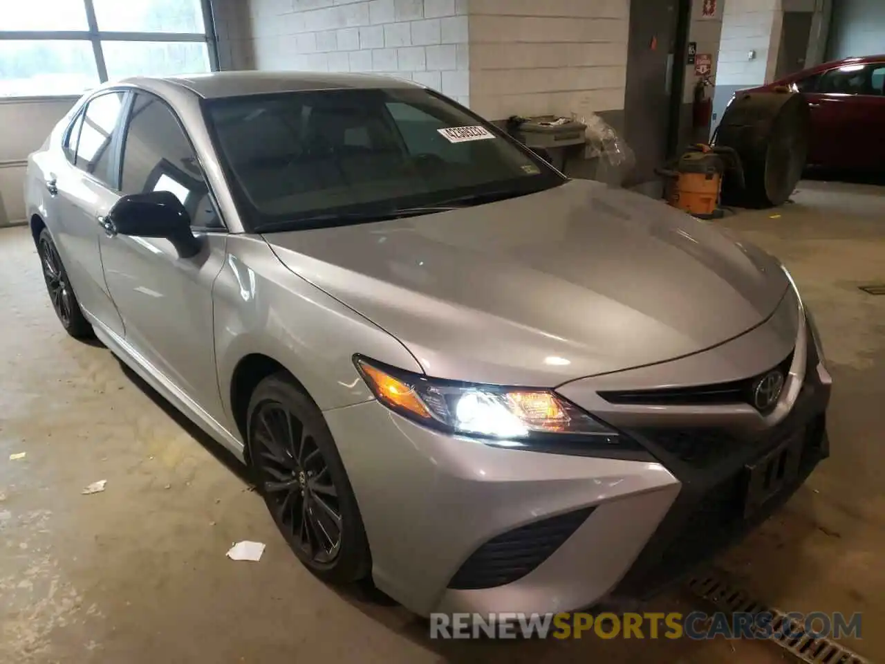 1 Photograph of a damaged car 4T1B11HK2KU292002 TOYOTA CAMRY 2019