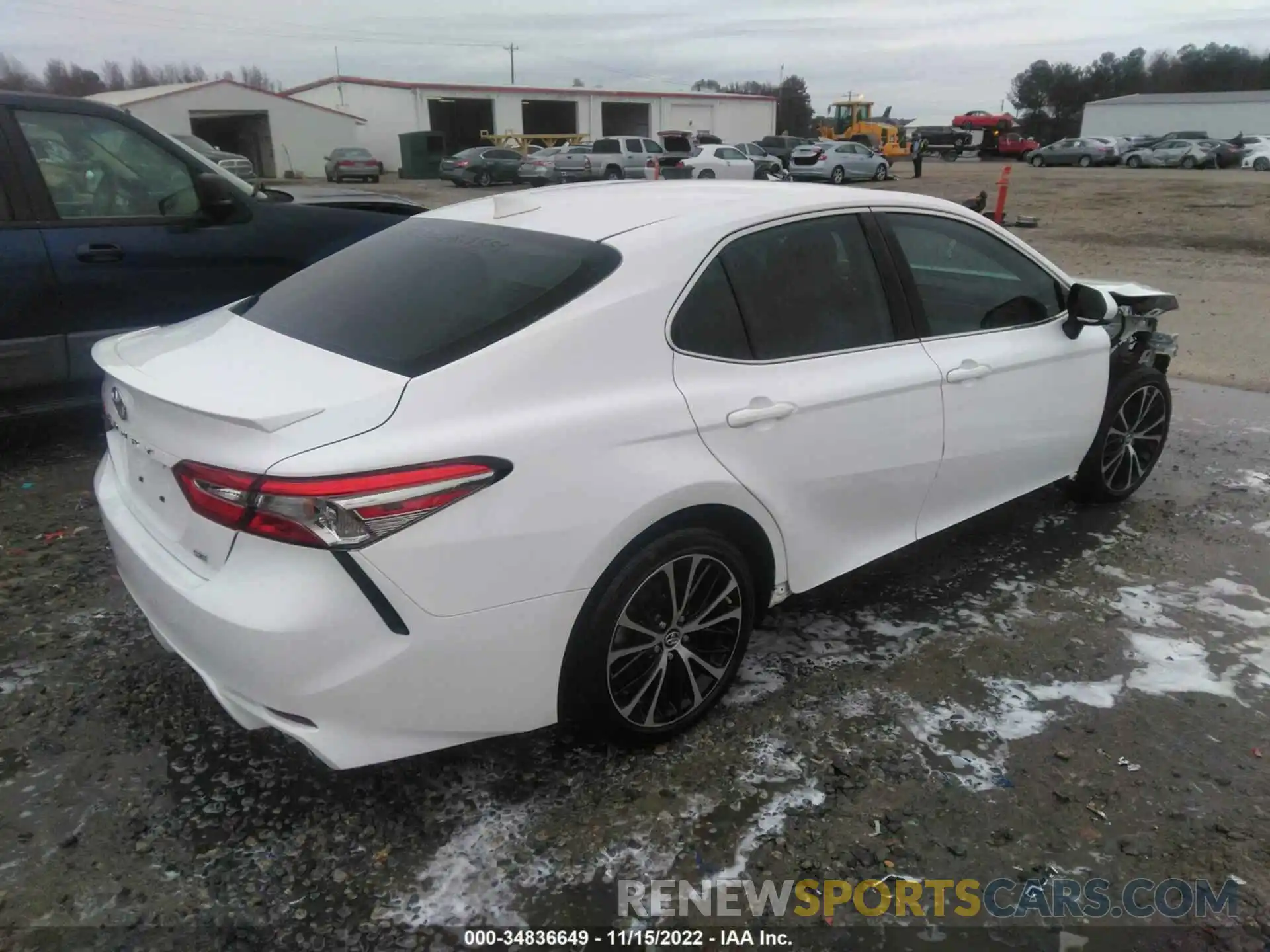 4 Photograph of a damaged car 4T1B11HK2KU292842 TOYOTA CAMRY 2019