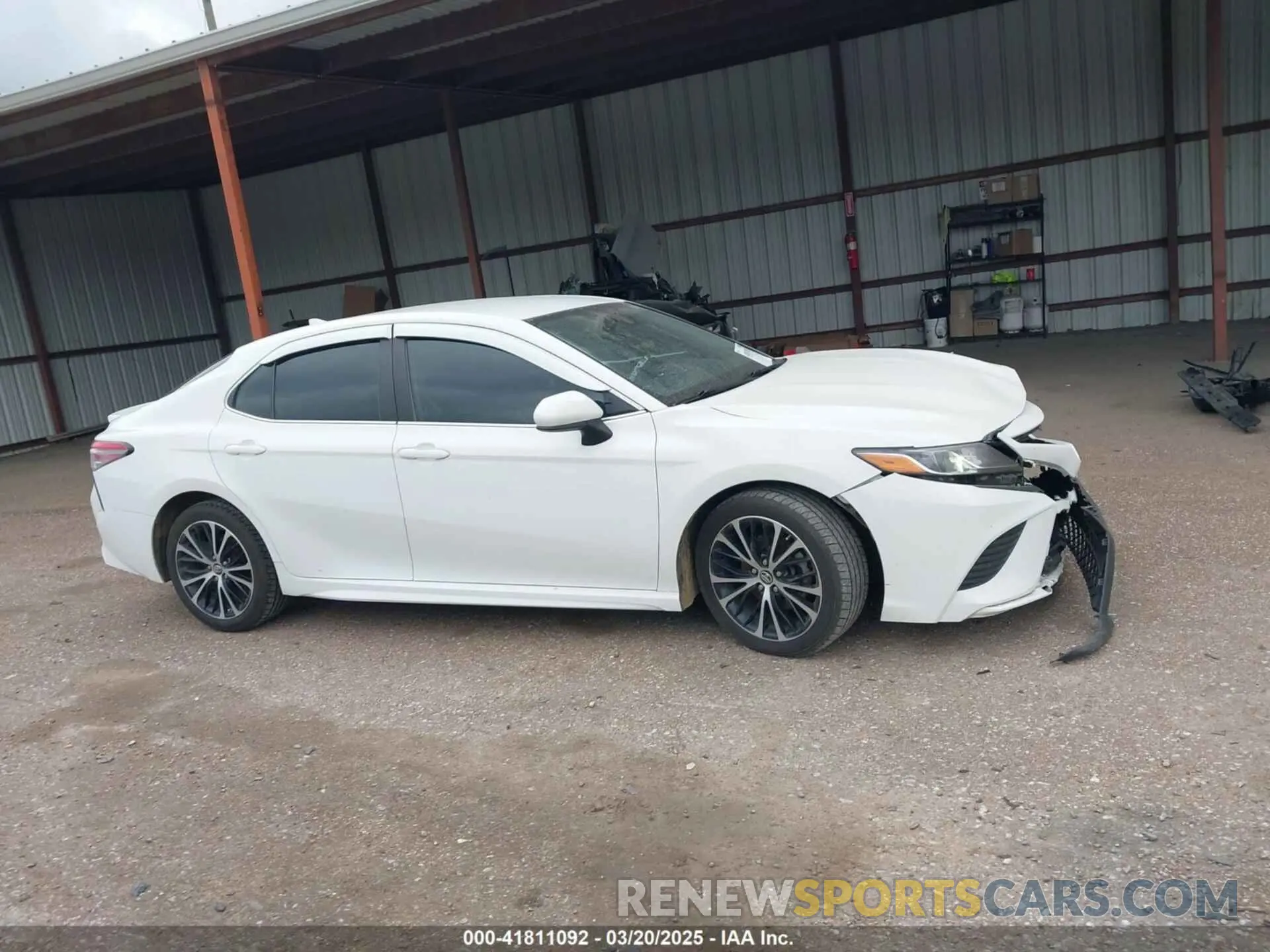 13 Photograph of a damaged car 4T1B11HK2KU297216 TOYOTA CAMRY 2019