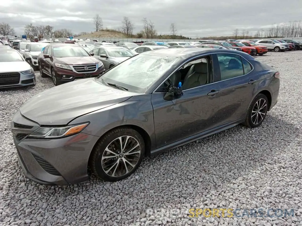 1 Photograph of a damaged car 4T1B11HK2KU299032 TOYOTA CAMRY 2019