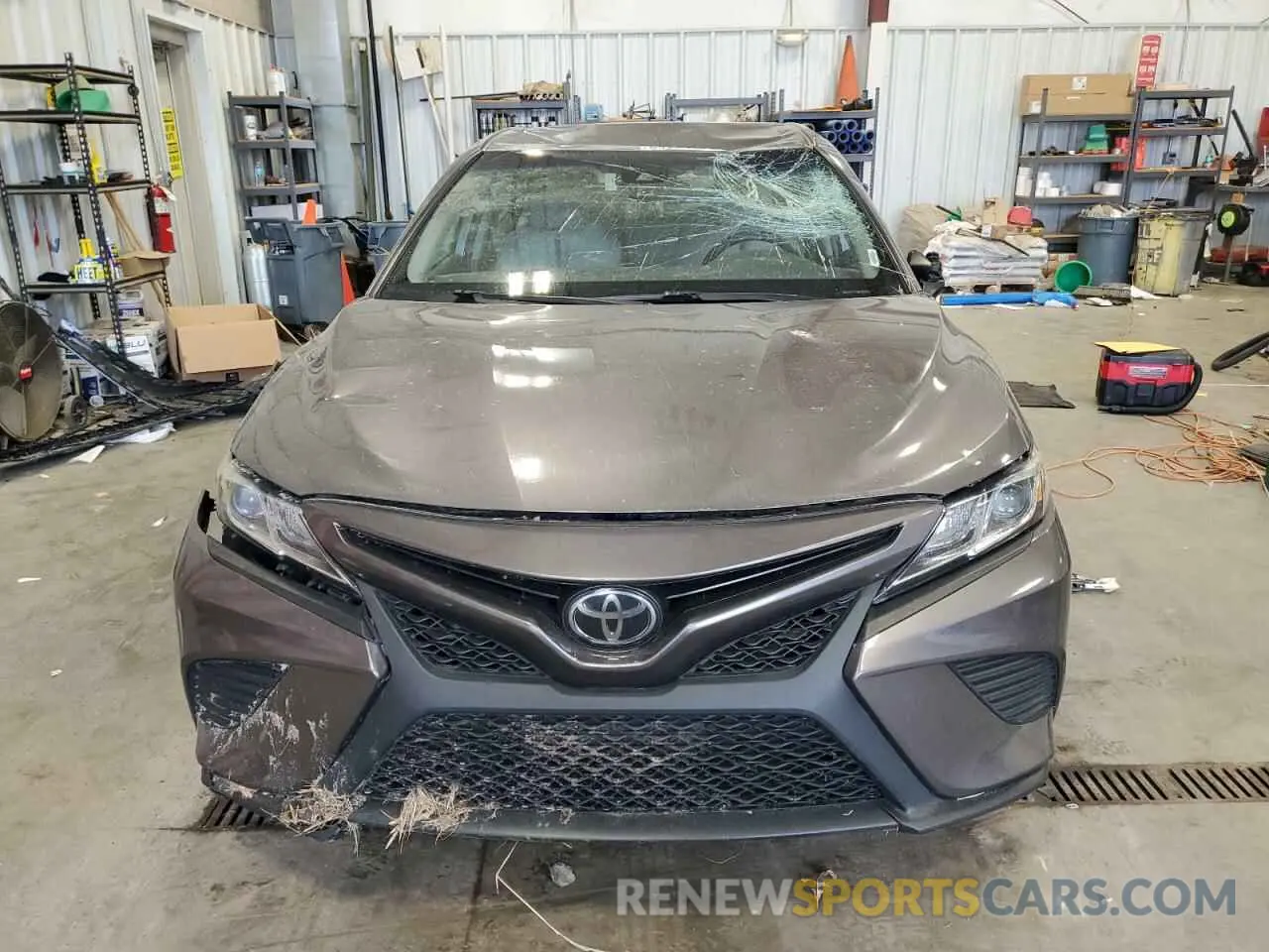 5 Photograph of a damaged car 4T1B11HK2KU299032 TOYOTA CAMRY 2019